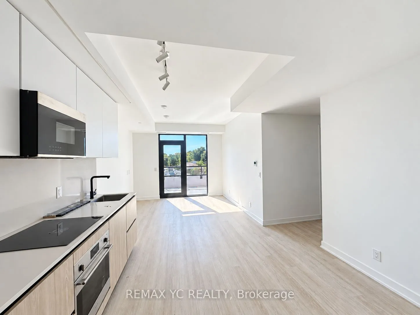699 Sheppard Avenue E #308