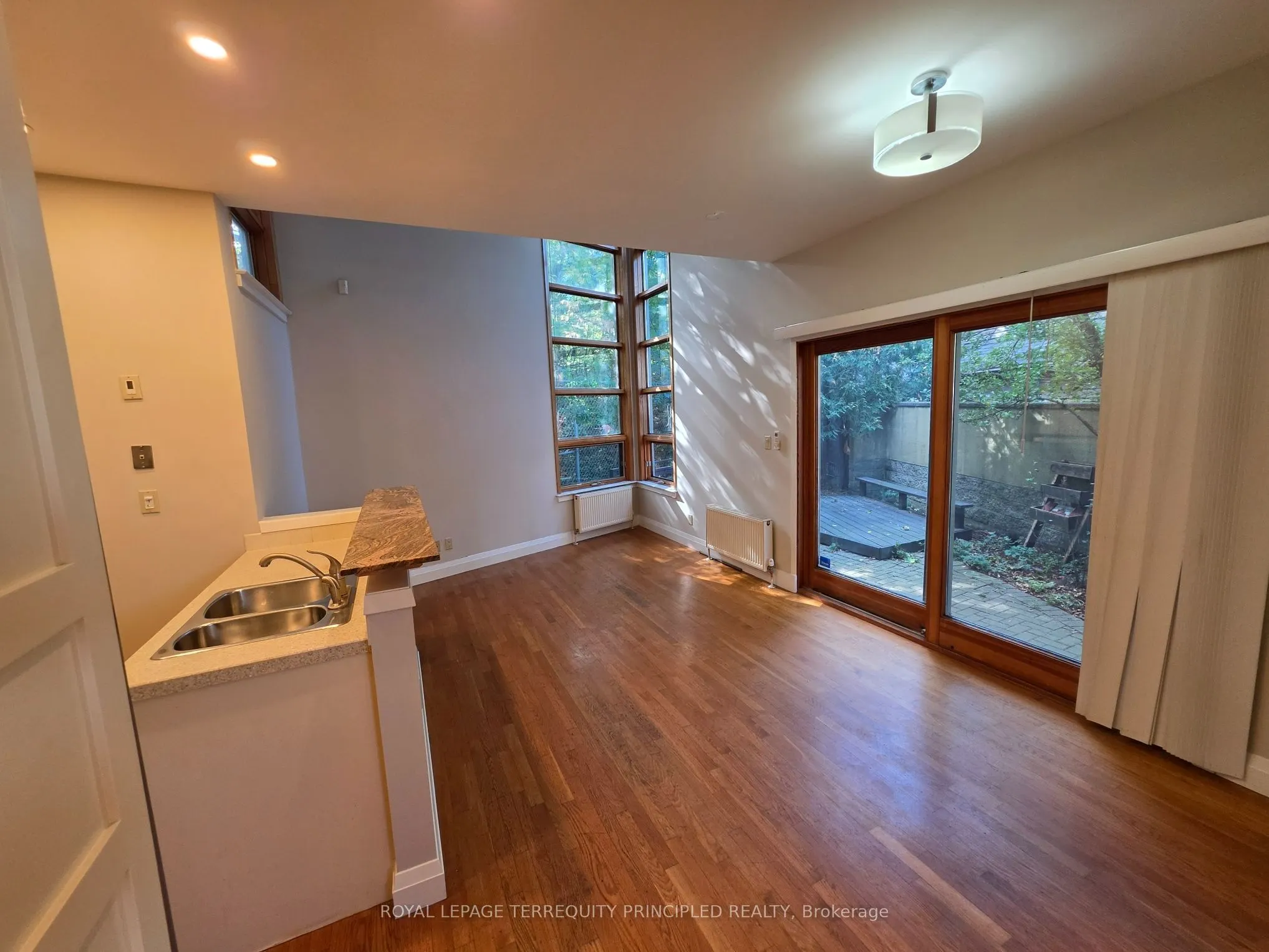 8 Bright Street #B