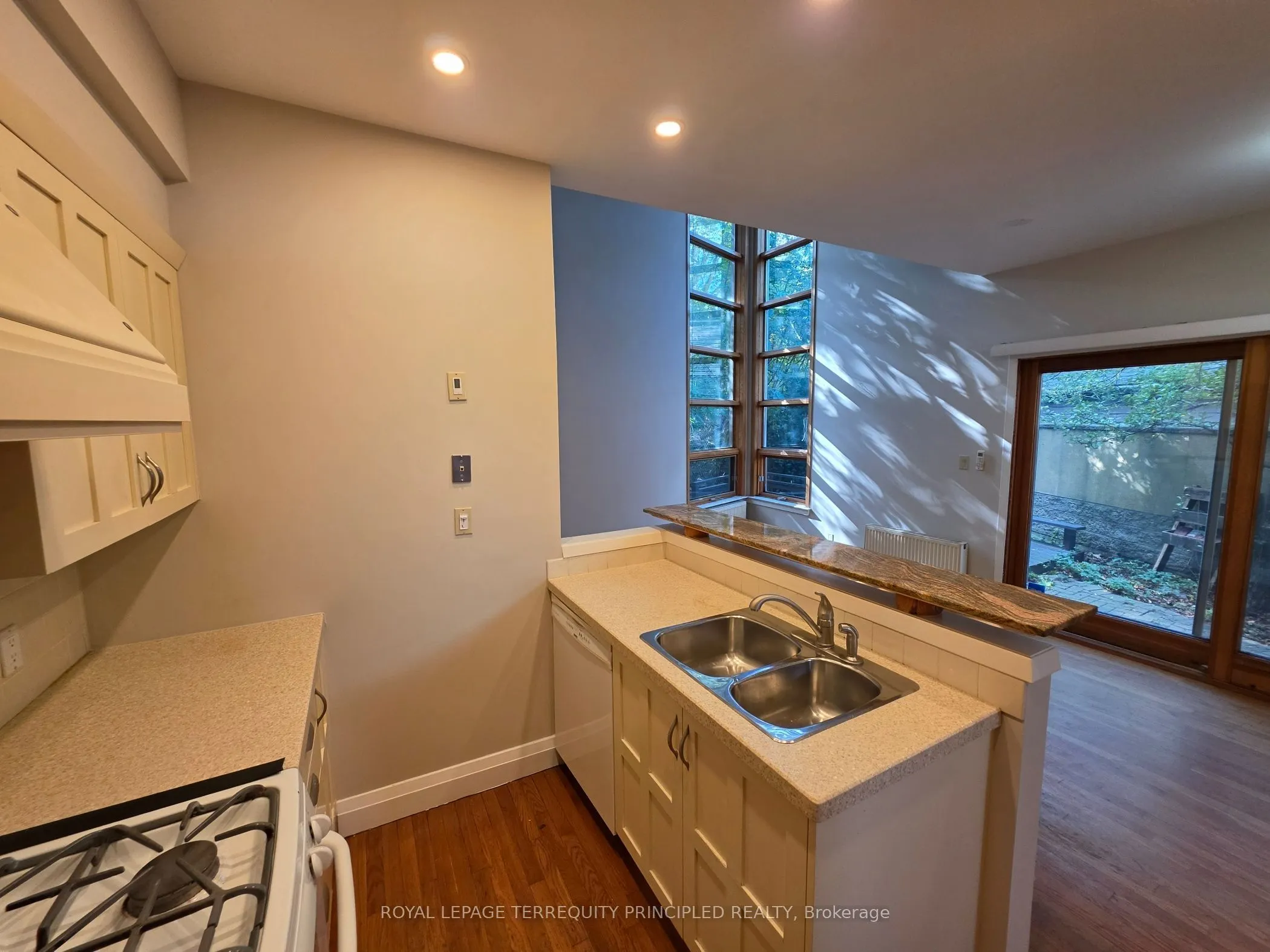 8 Bright Street #B