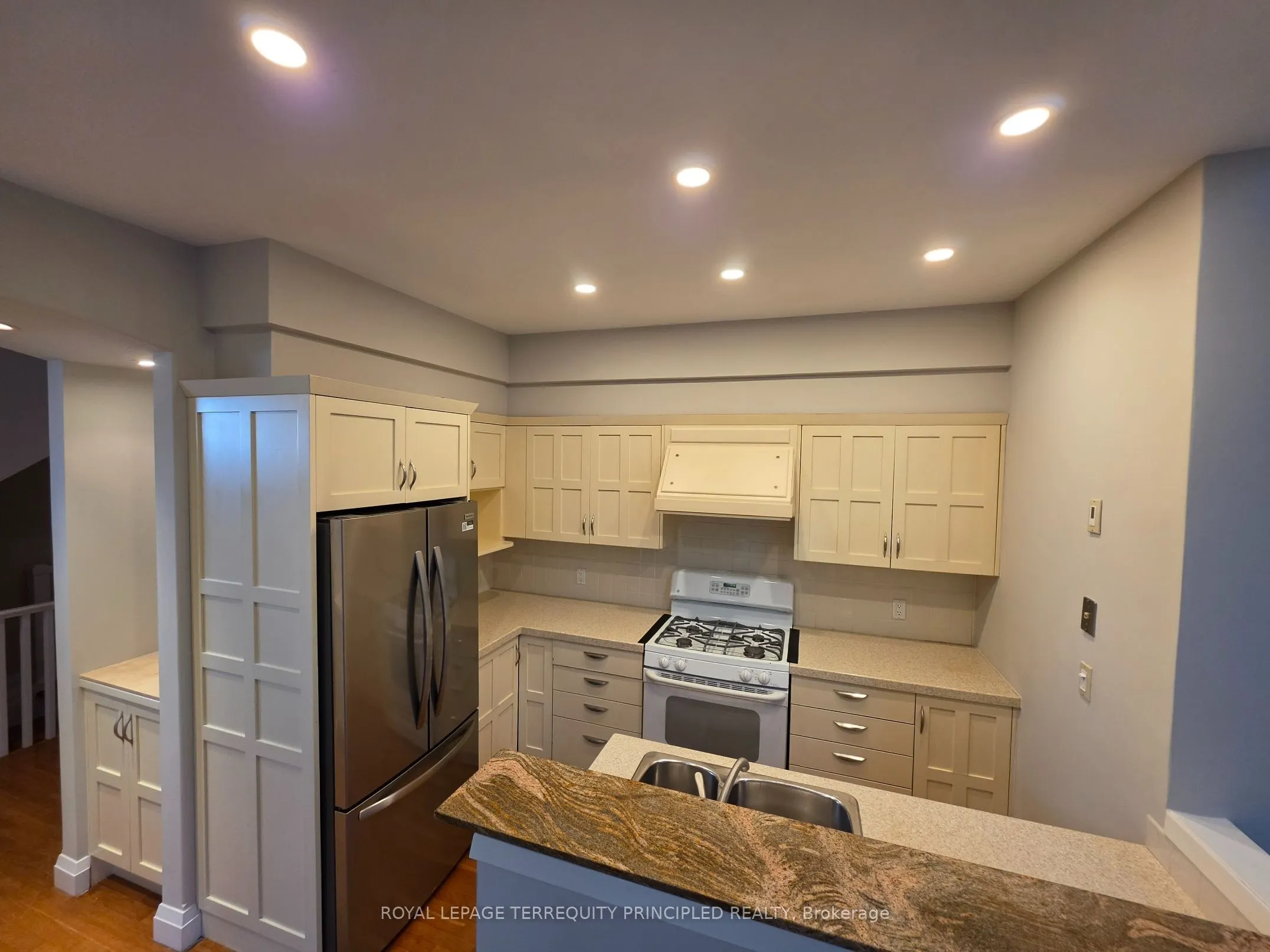 8 Bright Street #B