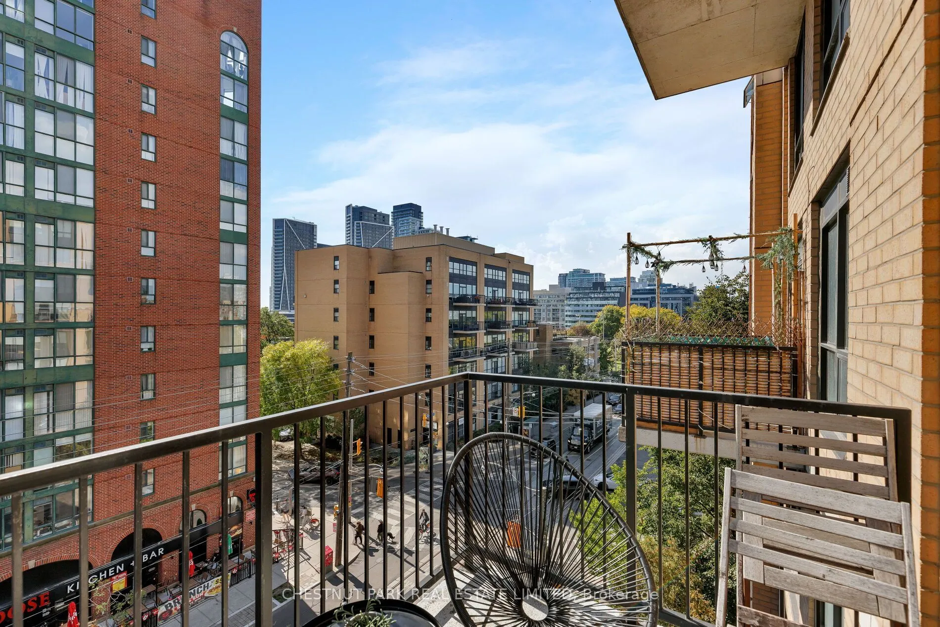 800 King Street W #611