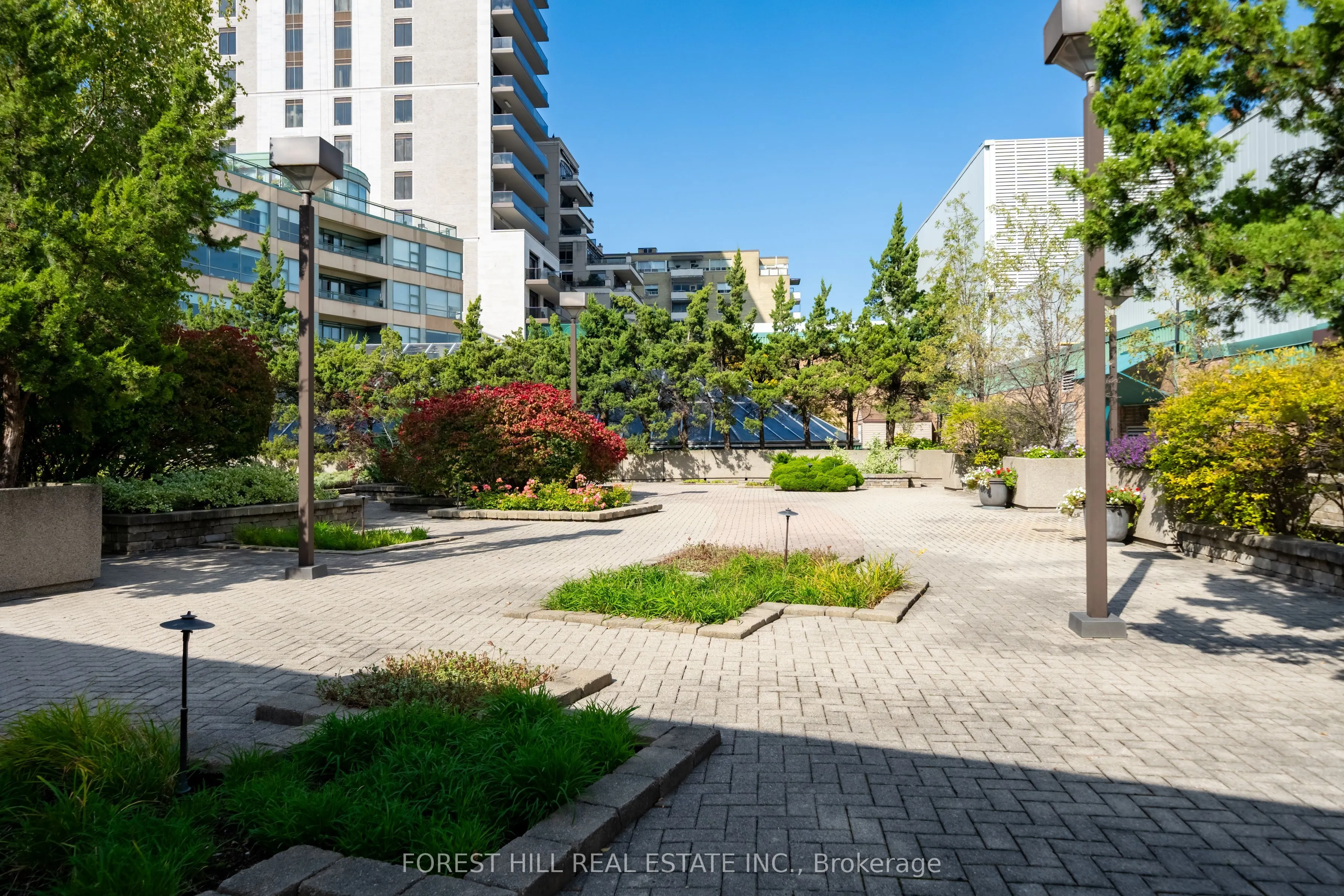 77 Avenue Road #215