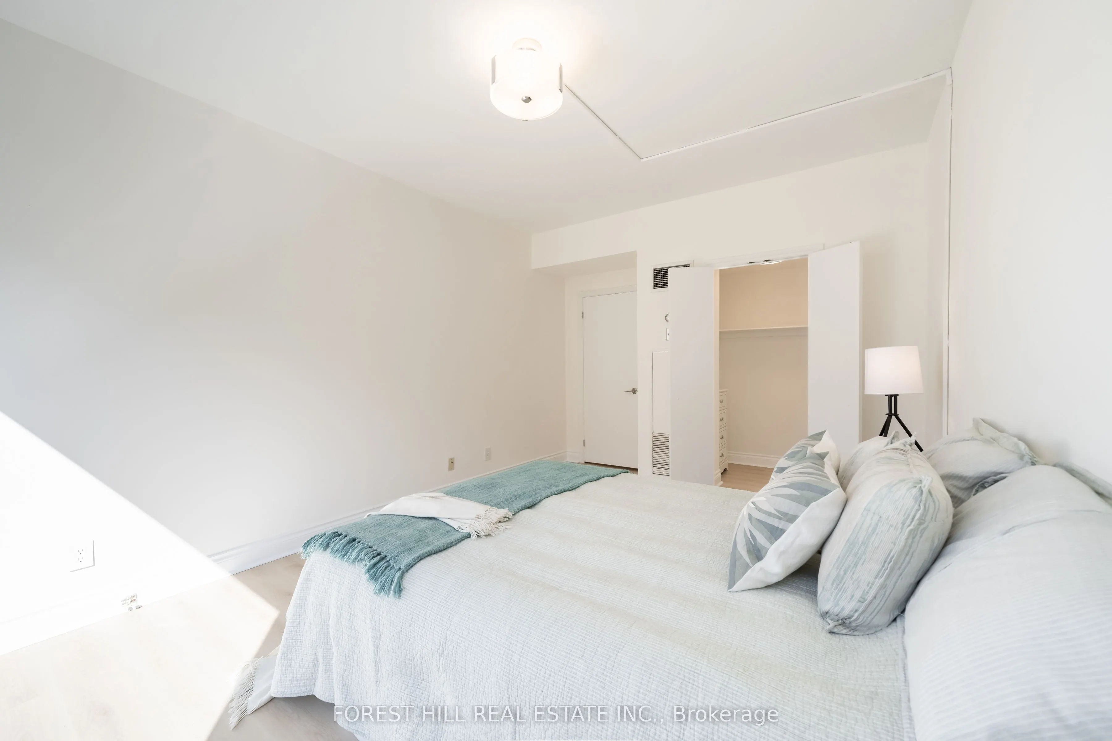 77 Avenue Road #215