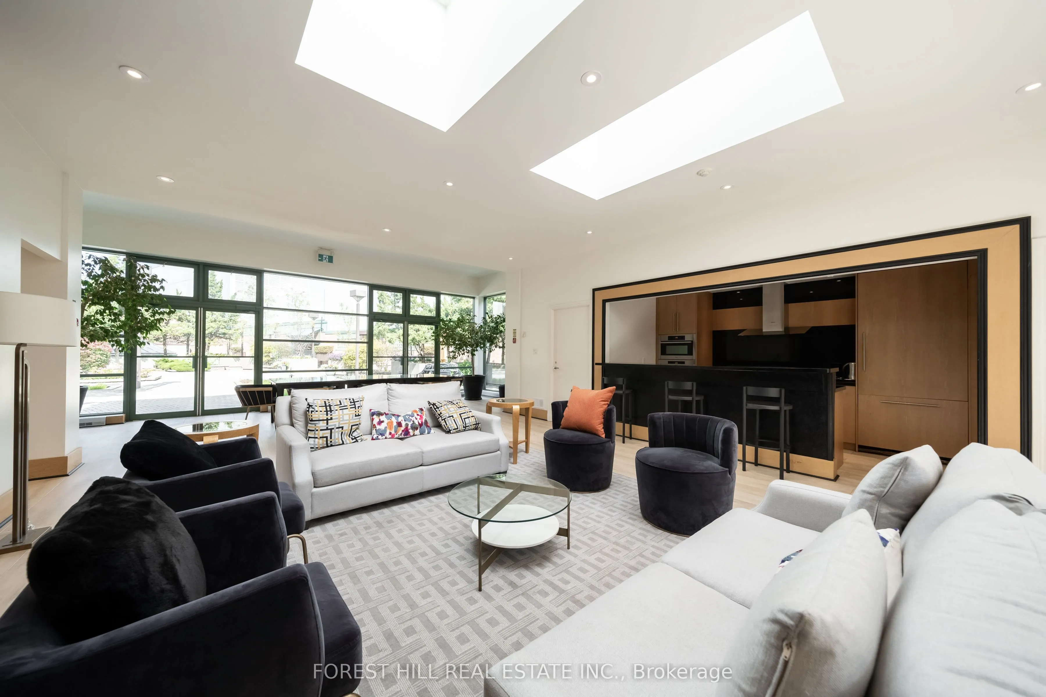 77 Avenue Road #215