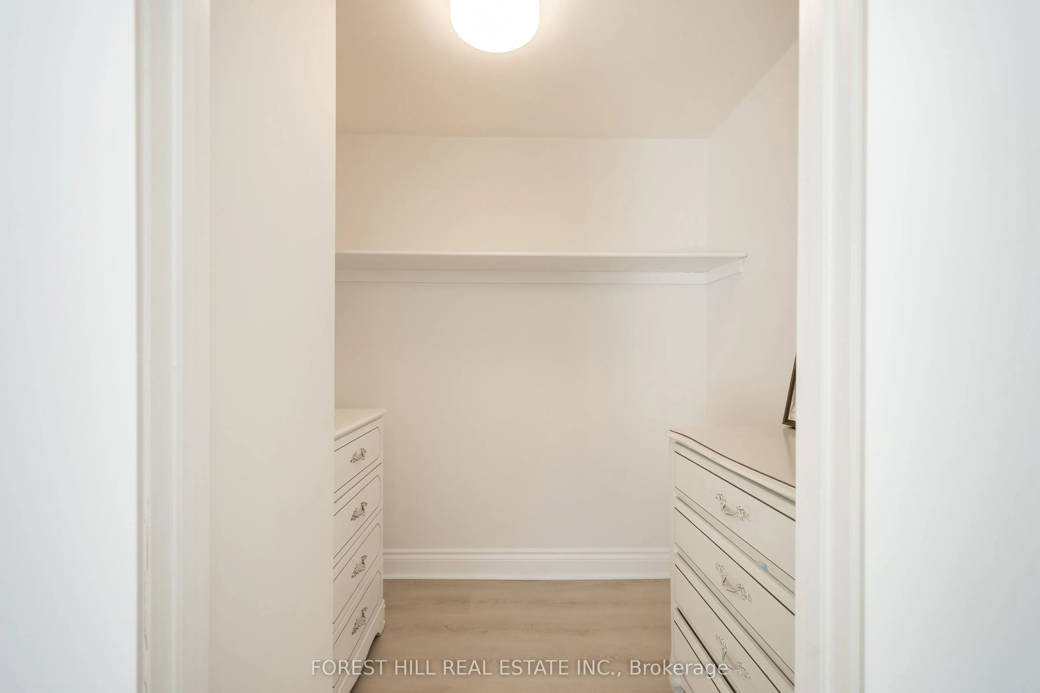 77 Avenue Road #215