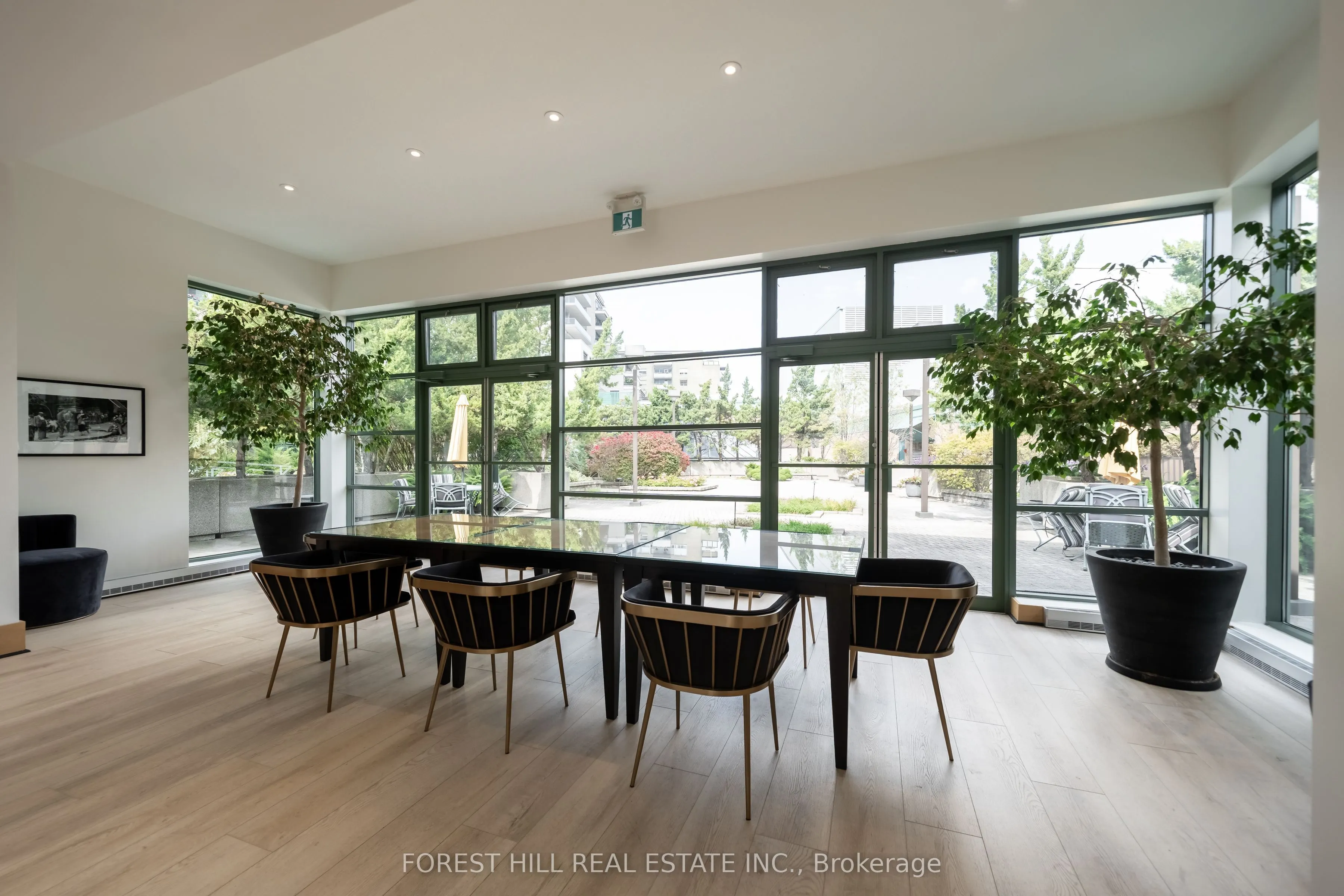 77 Avenue Road #215