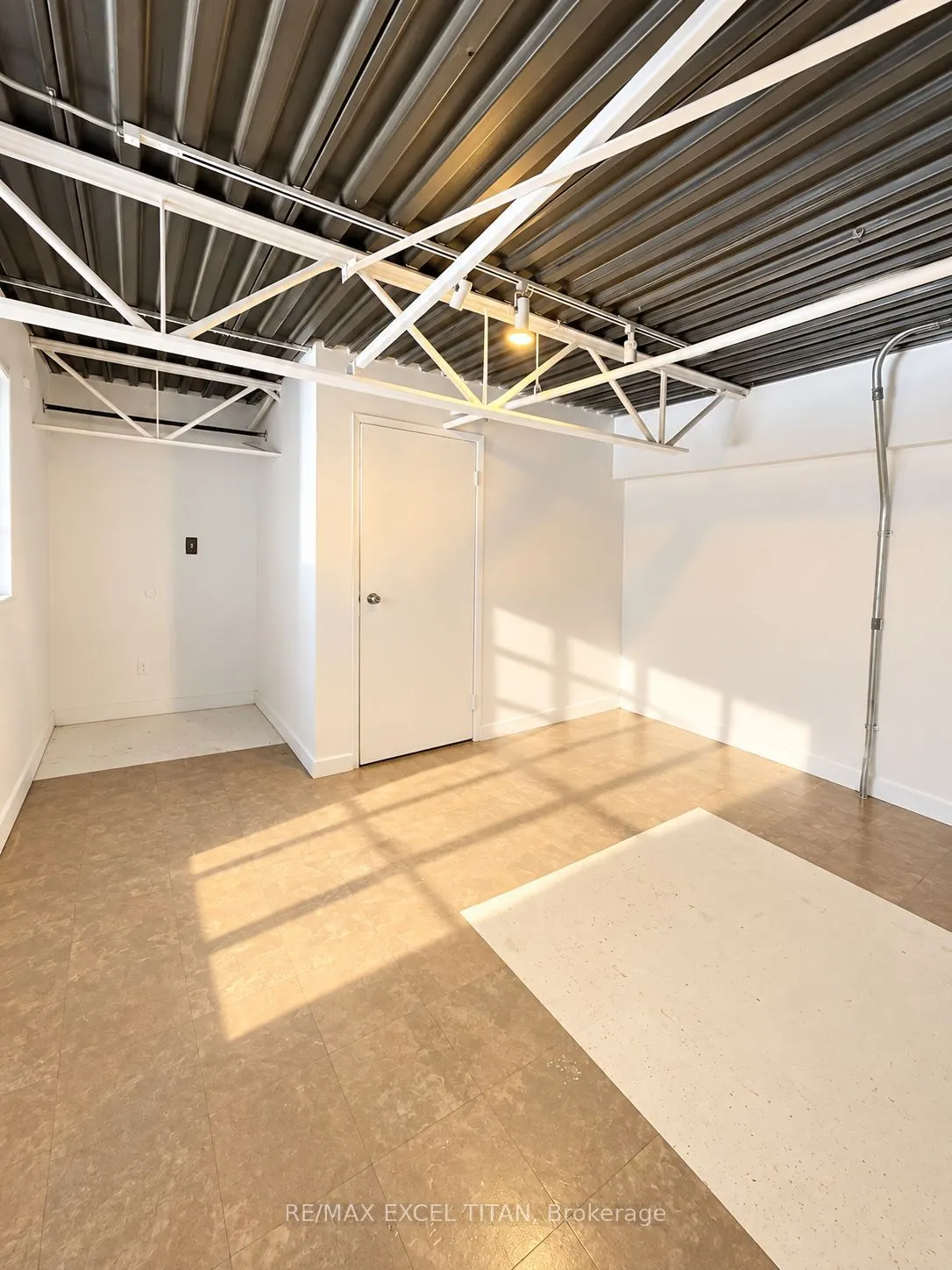 227 Sterling Road E #213