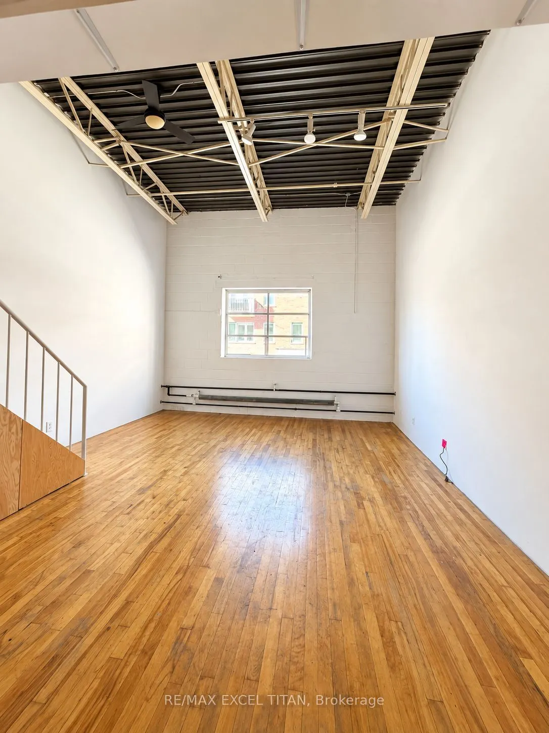 227 Sterling Road E #213