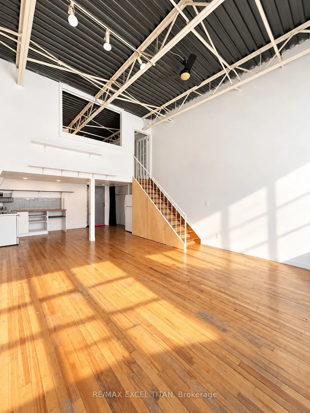 227 Sterling Road E #213