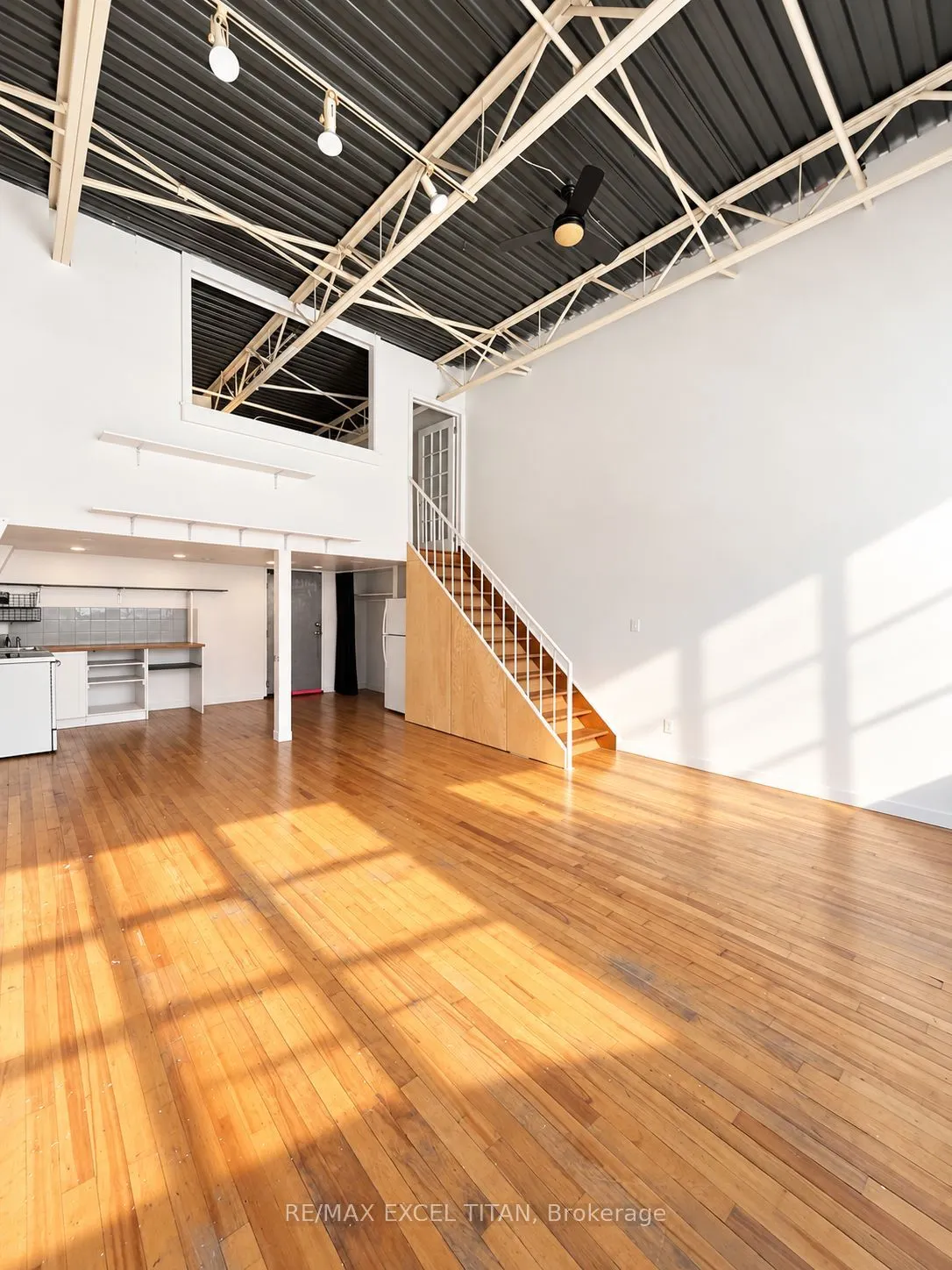 227 Sterling Road E #213