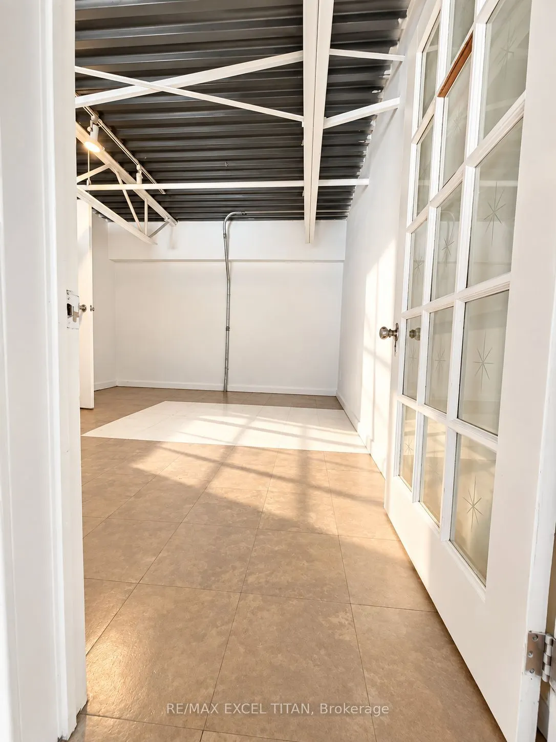 227 Sterling Road E #213