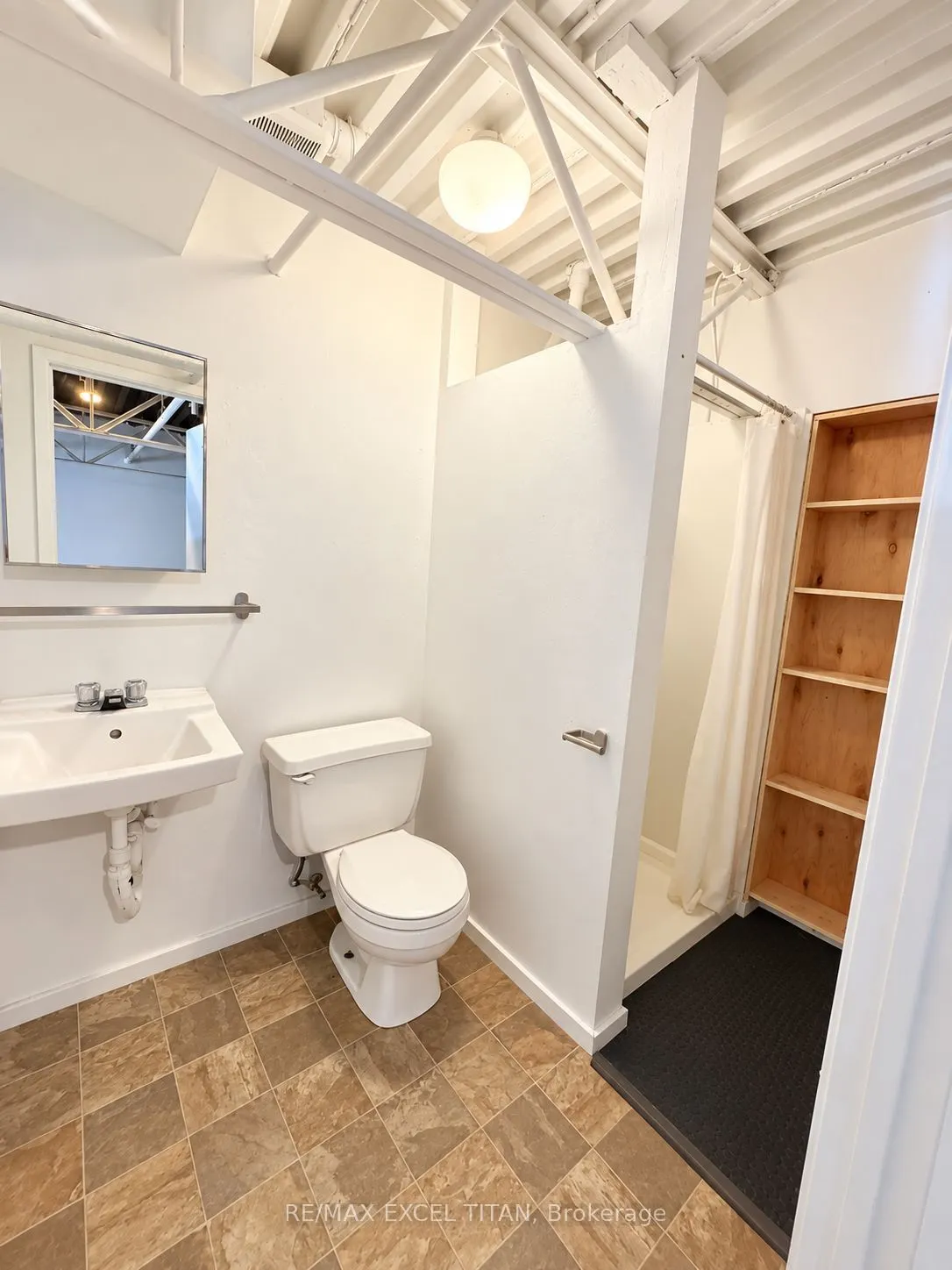 227 Sterling Road E #213
