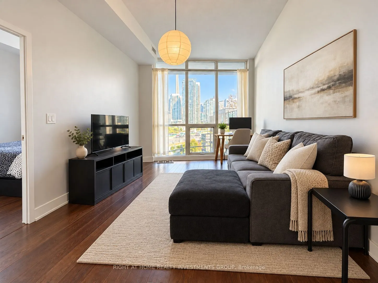 38 Dan Leckie Way #809