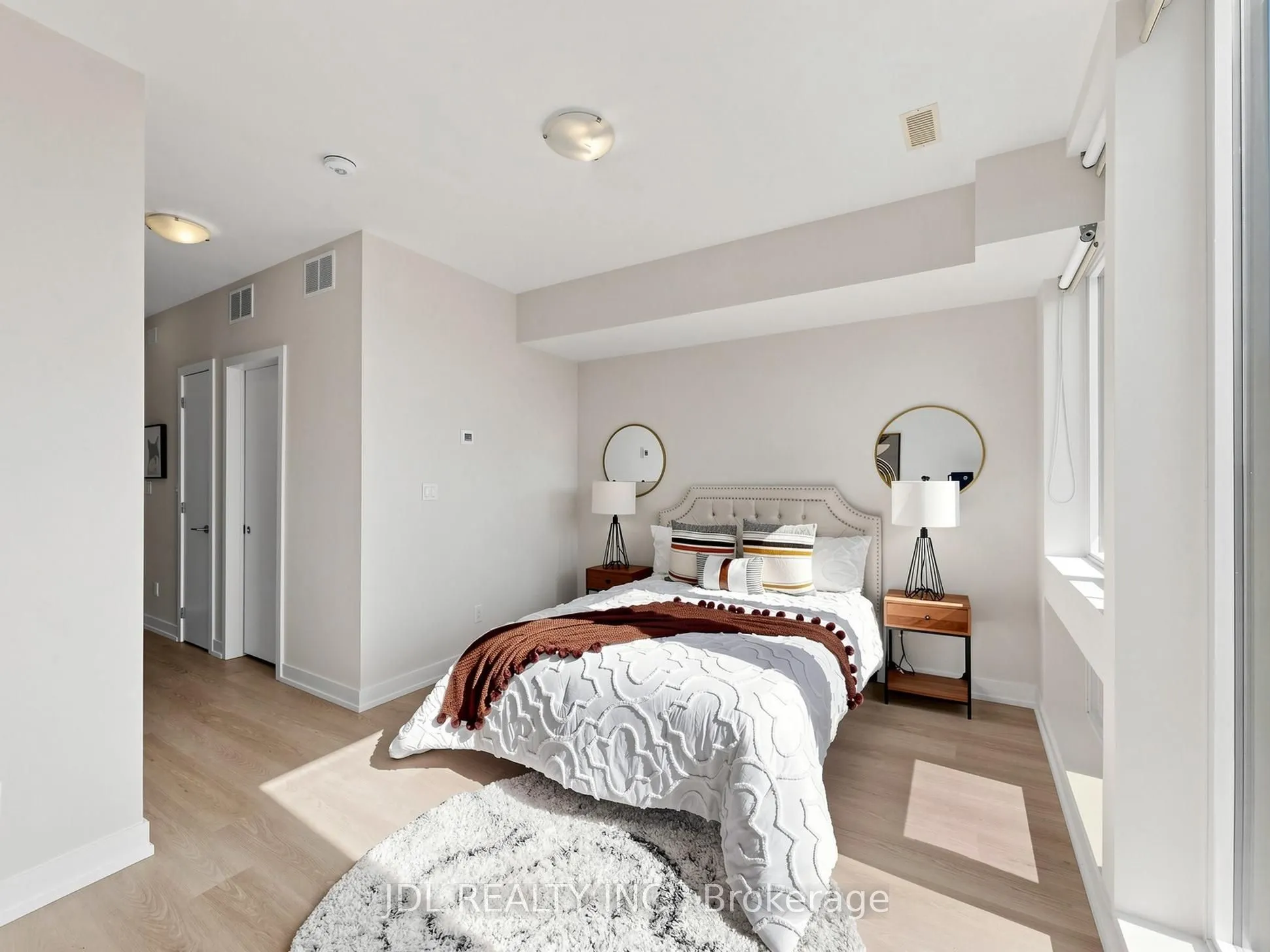 28 Sonic Way #TH5