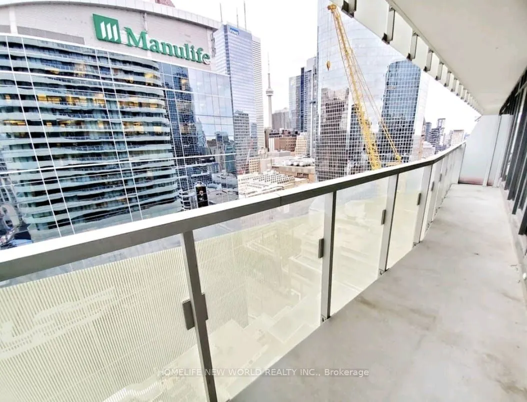 197 Yonge Street #1806