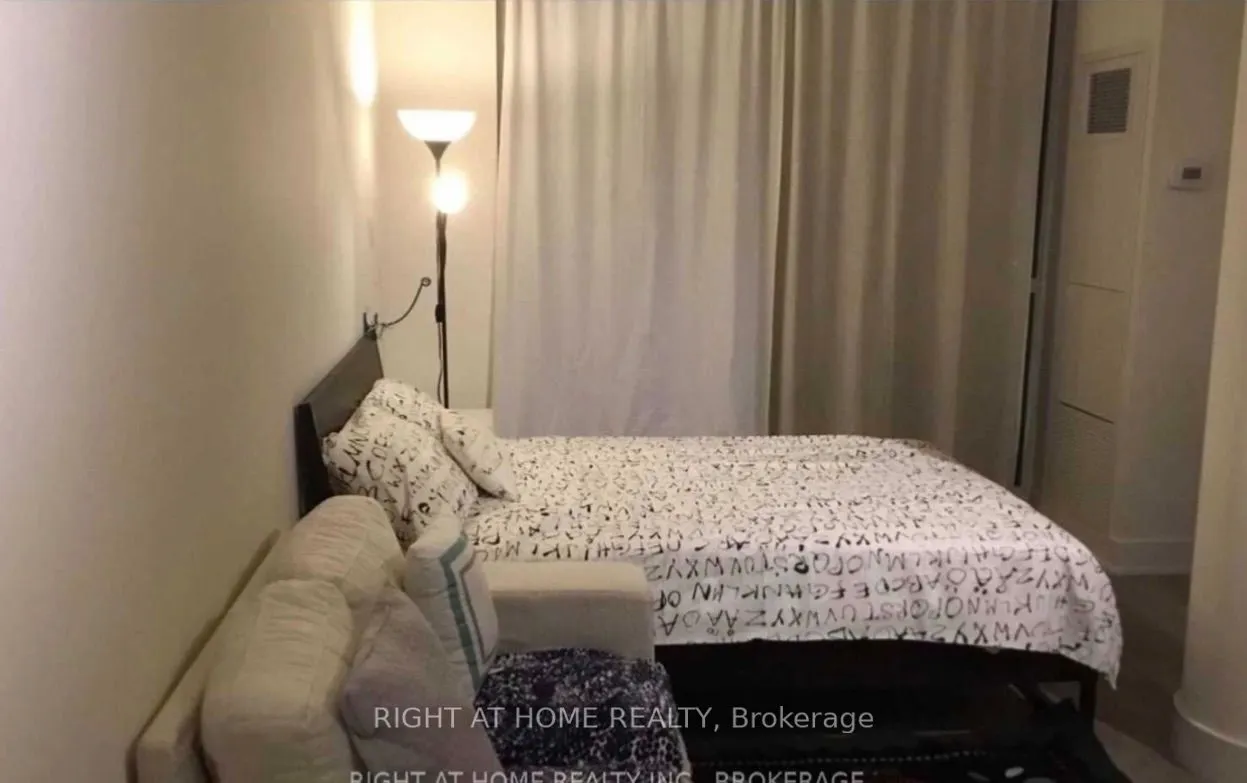 88 Sheppard Avenue E #409