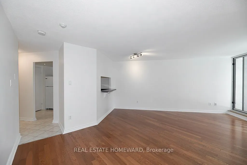 77 Maitland Place #1219