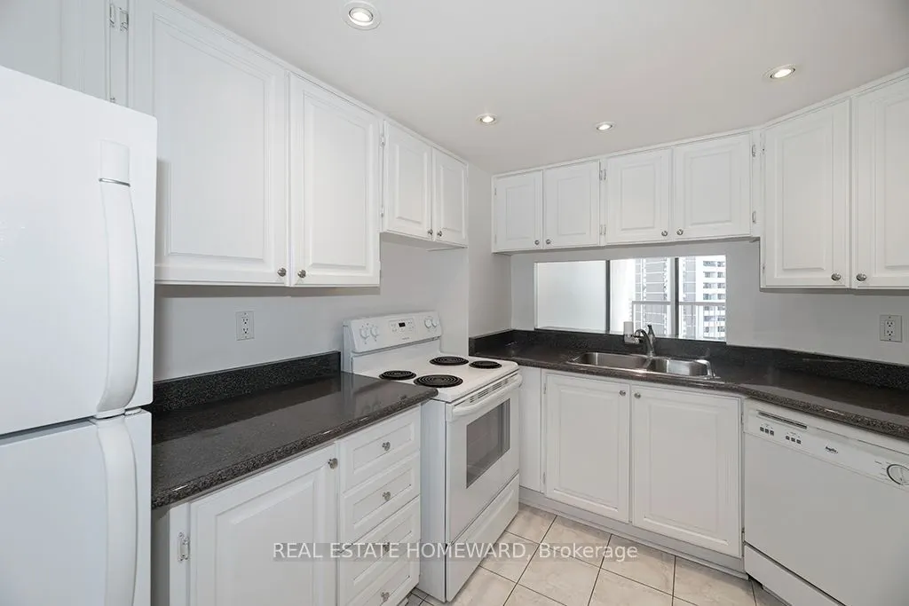 77 Maitland Place #1219