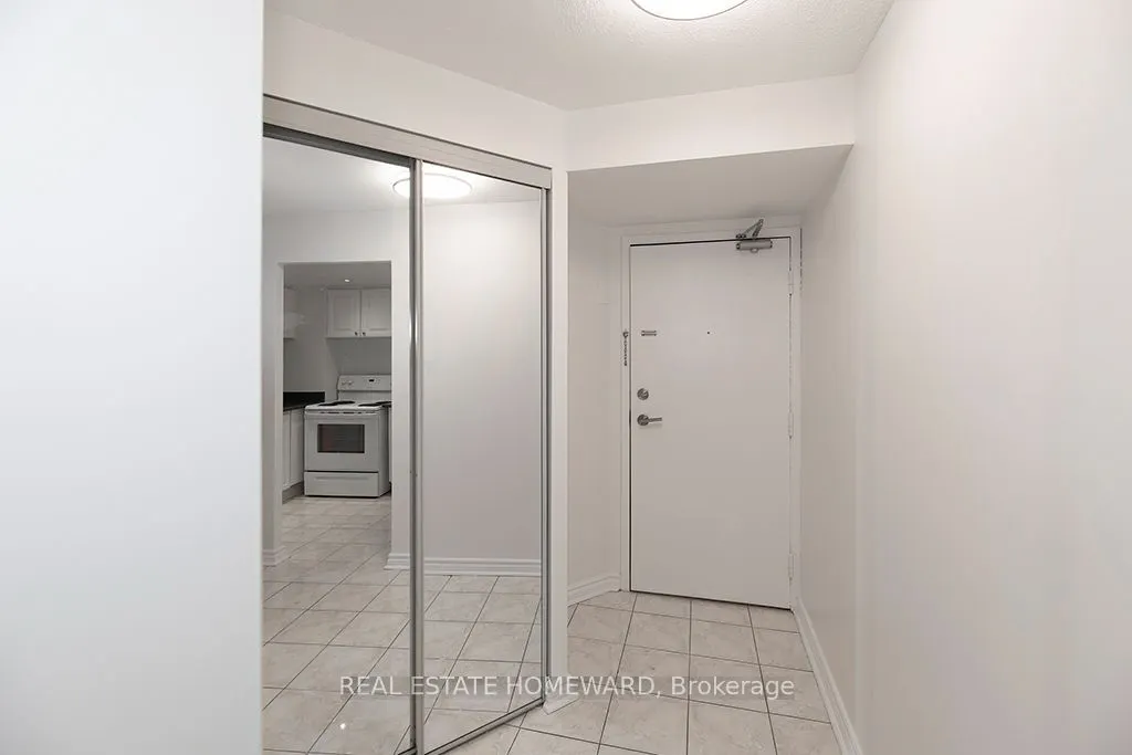 77 Maitland Place #1219