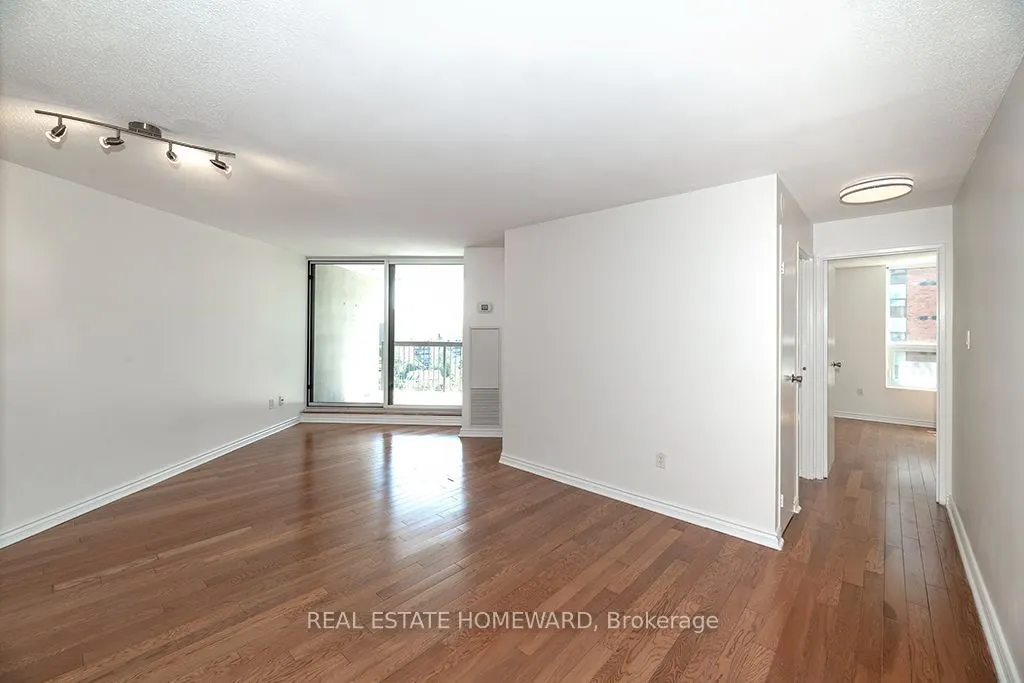 77 Maitland Place #1219
