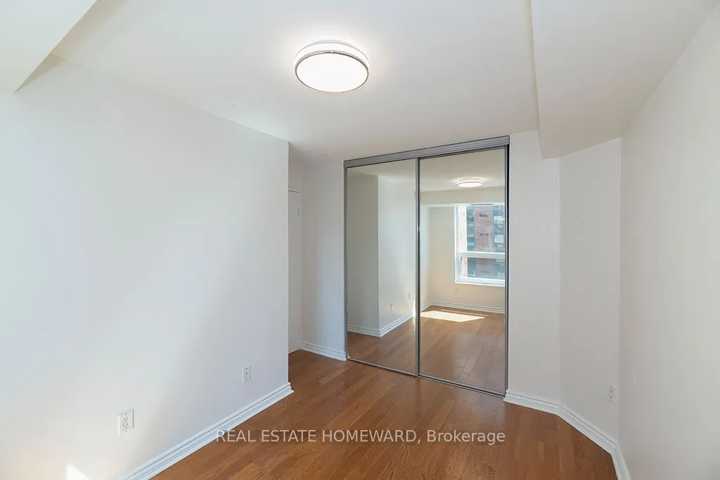 77 Maitland Place #1219