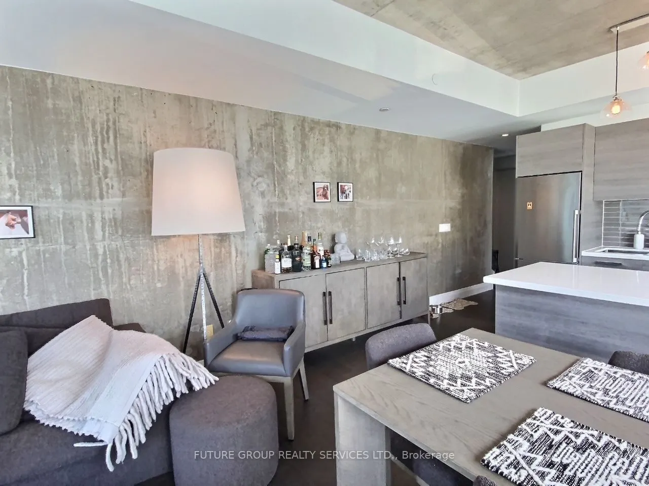 224 King Street W #1204