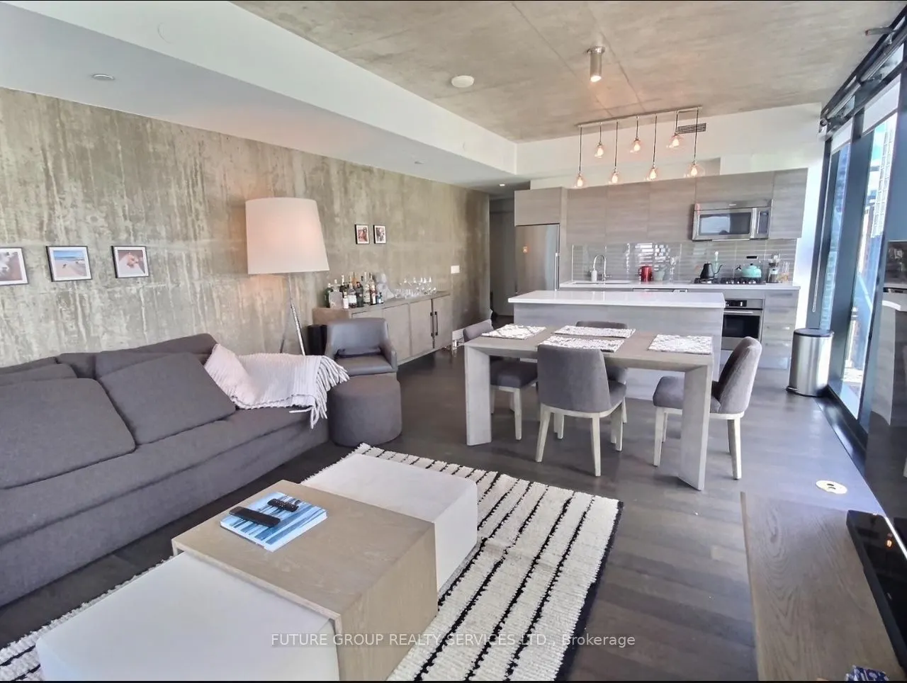 224 King Street W #1204