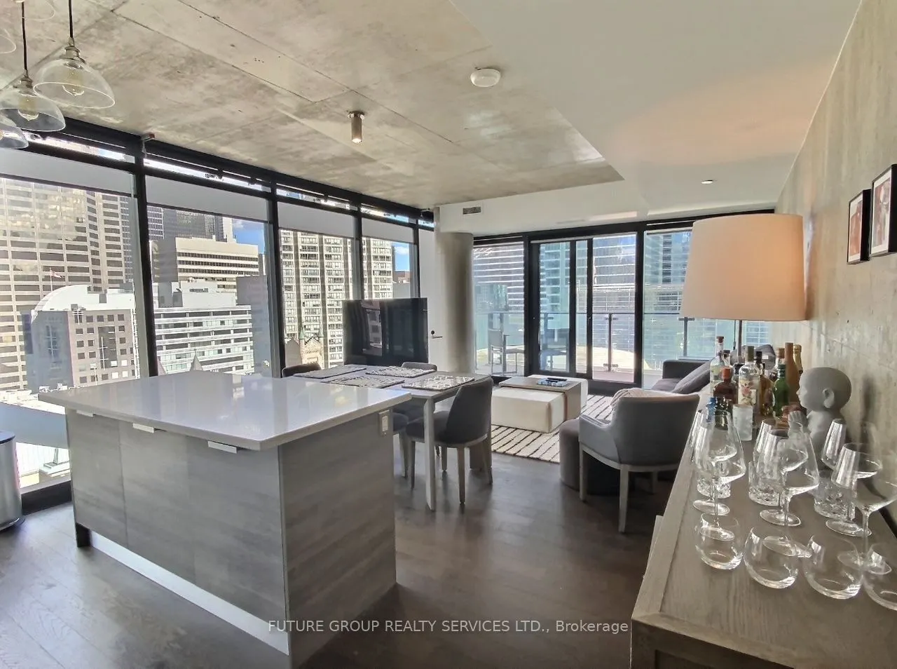 224 King Street W #1204