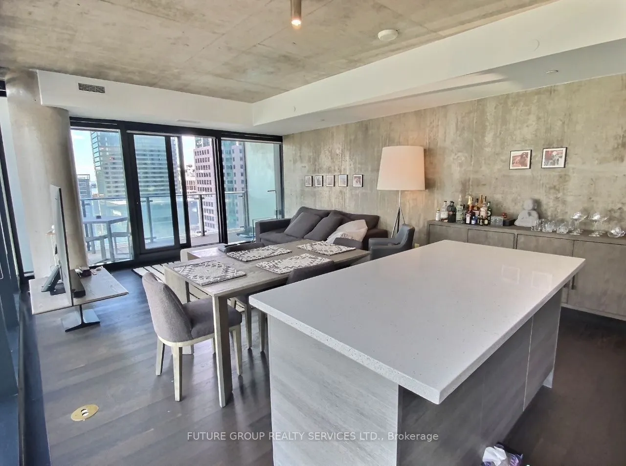 224 King Street W #1204