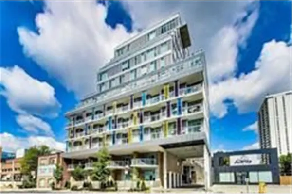 68 Merton Street #204