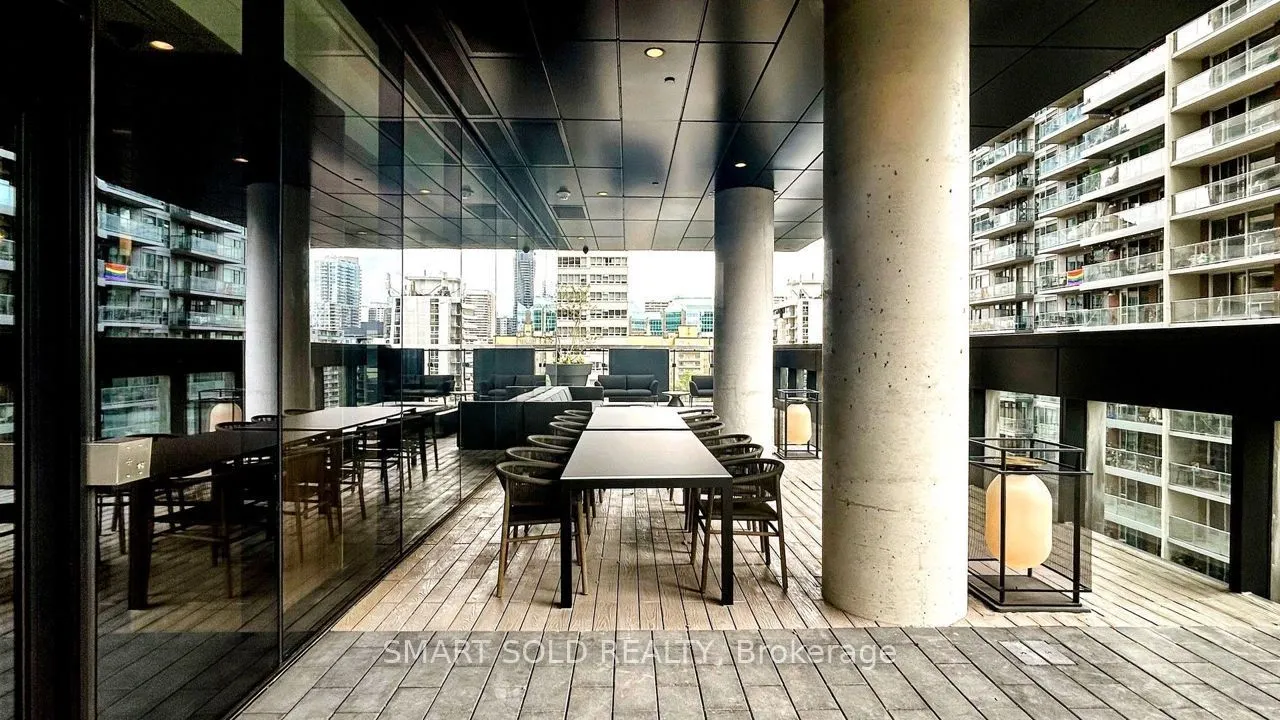 55 Charles Street E #TH05
