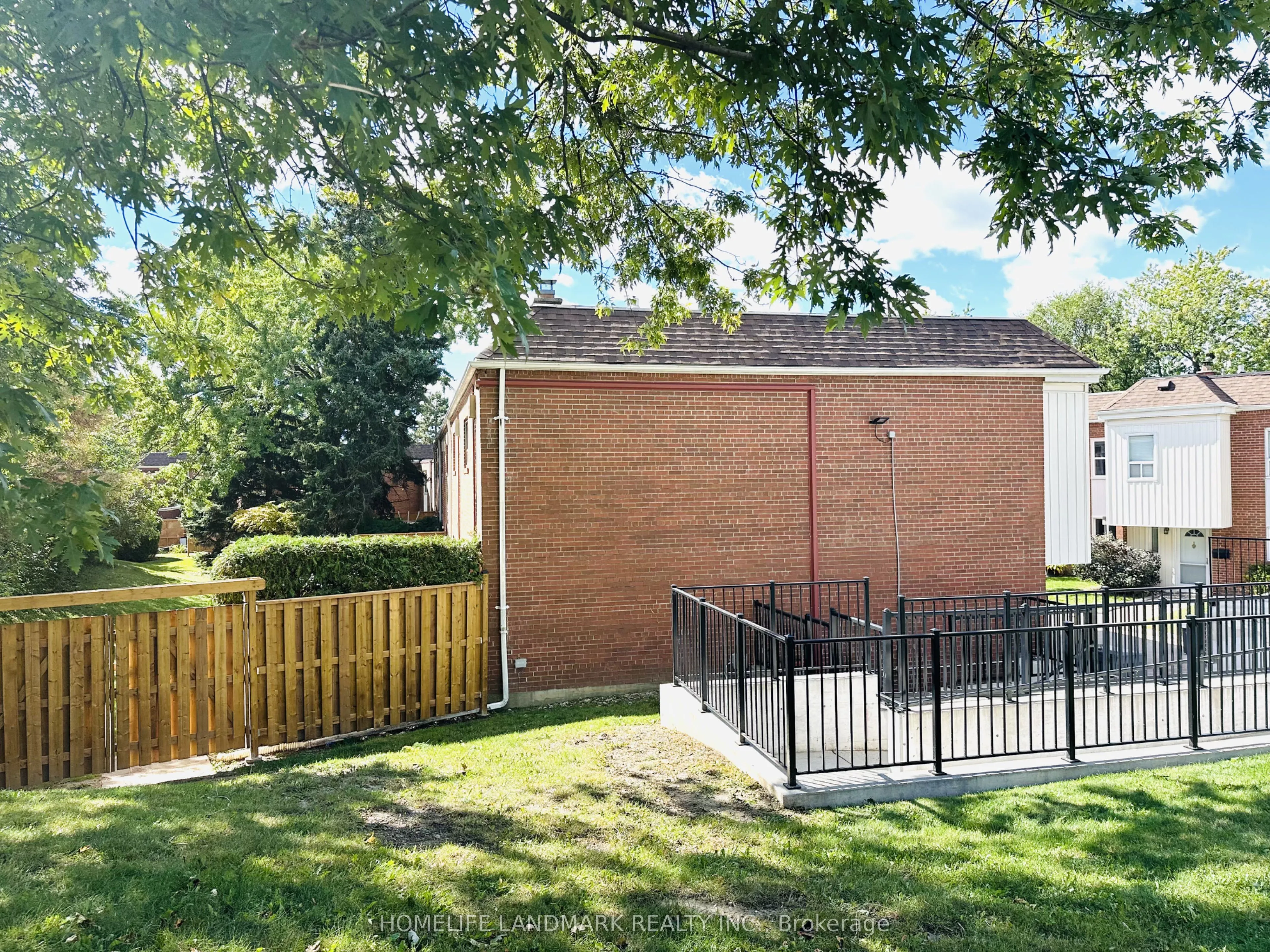 15 Esterbrooke Avenue #136