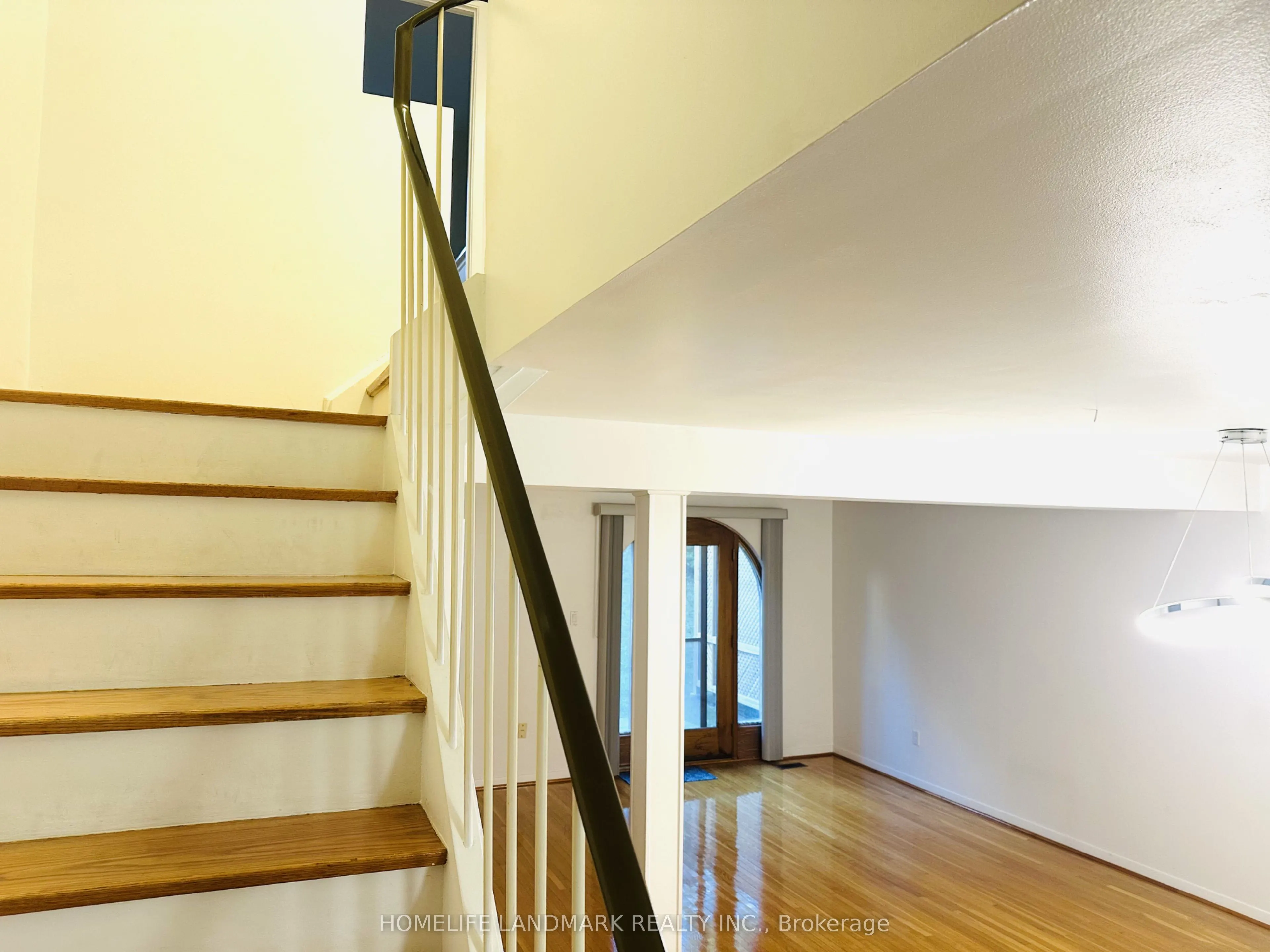 15 Esterbrooke Avenue #136