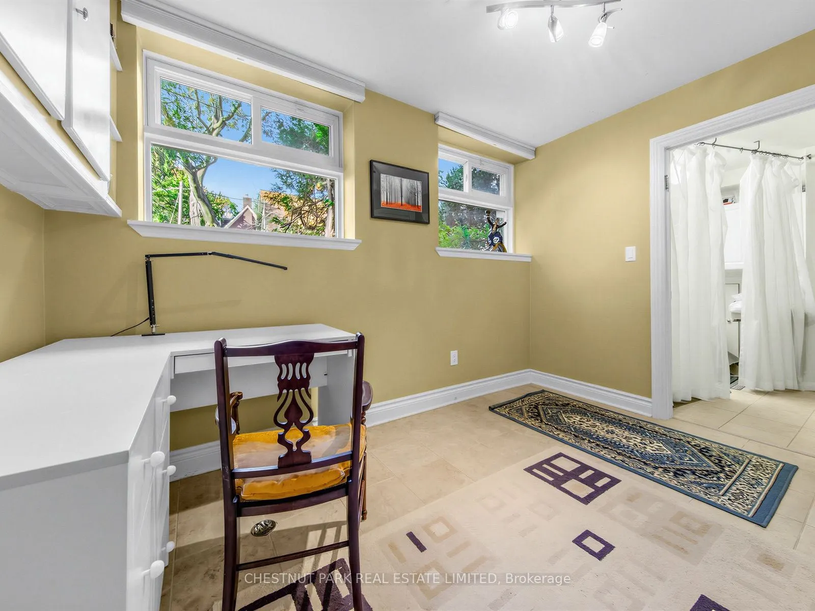 25 Clarendon Avenue