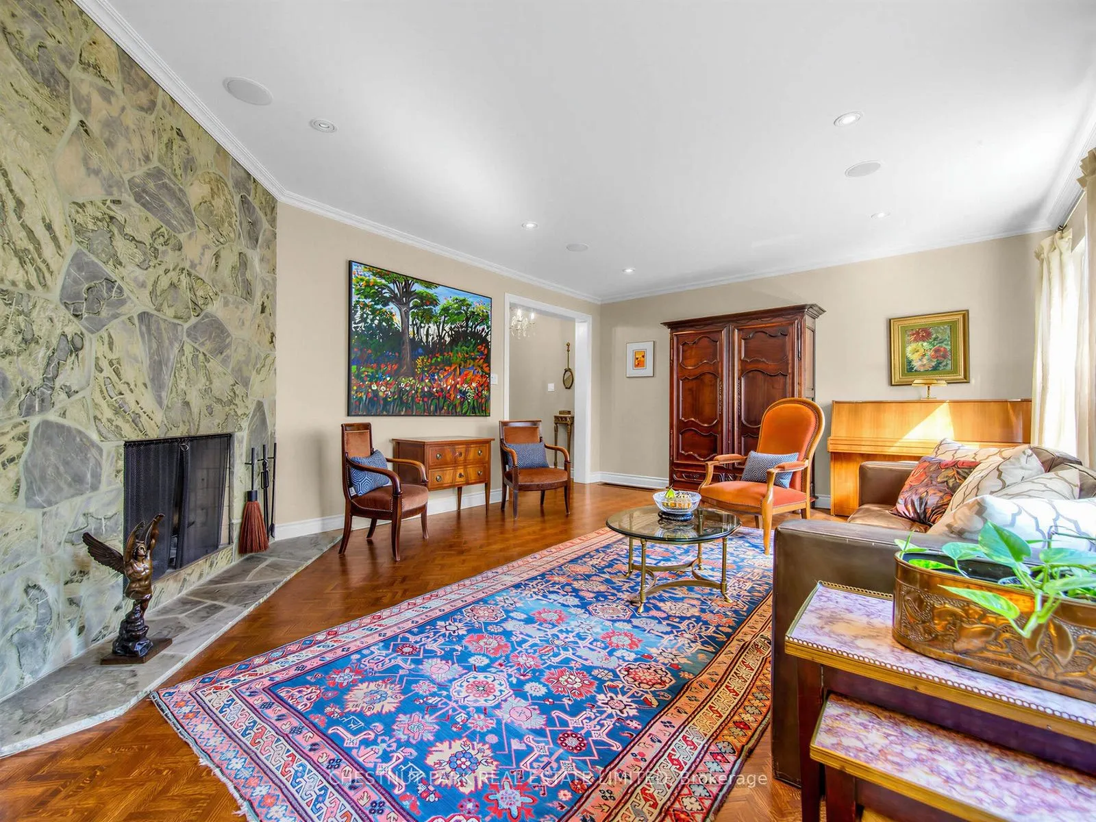 25 Clarendon Avenue