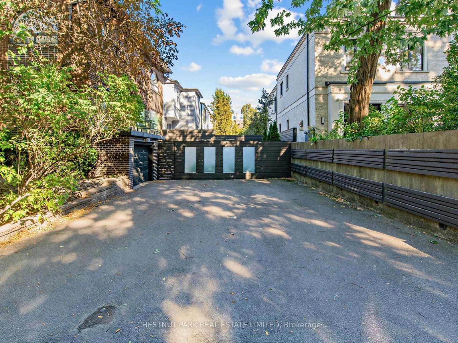 25 Clarendon Avenue