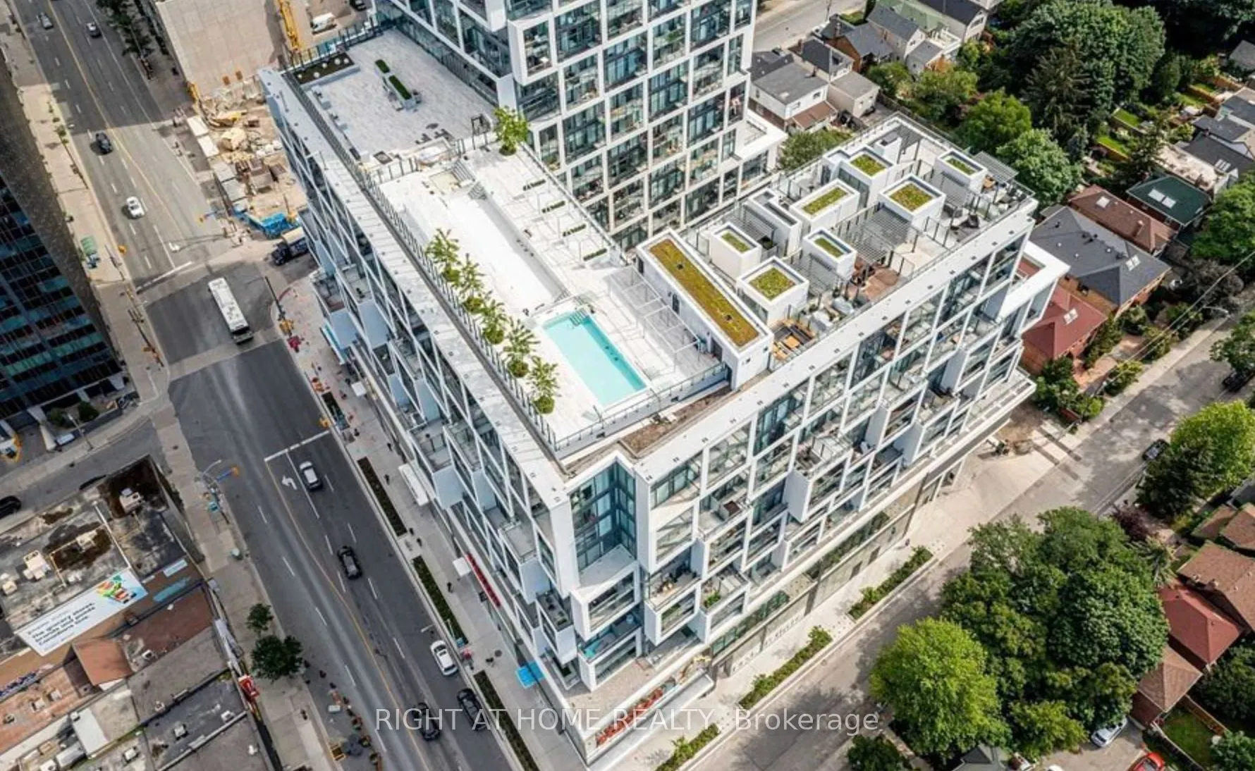 5 Soudan Avenue #2004