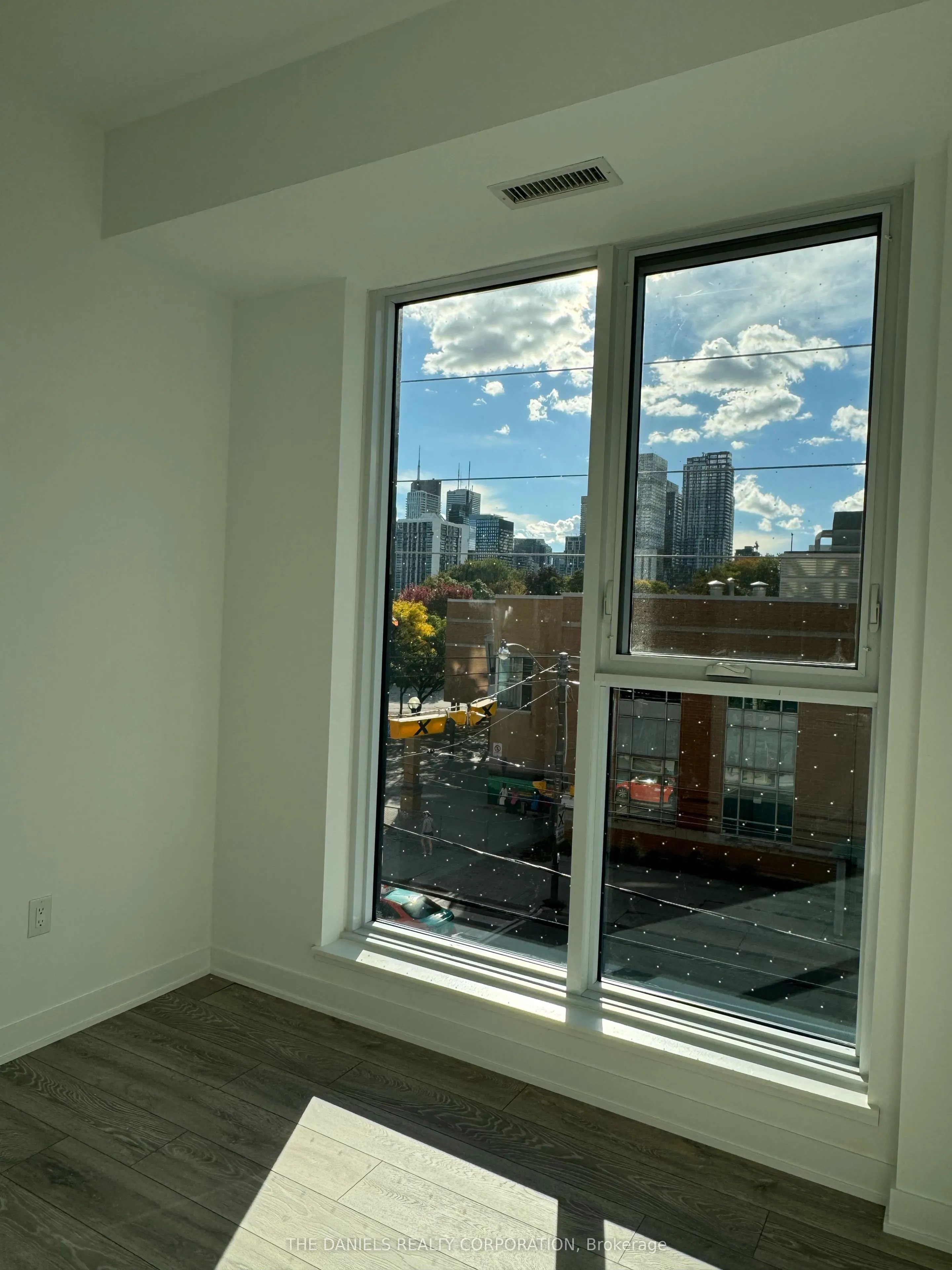 10 Oak Street #217