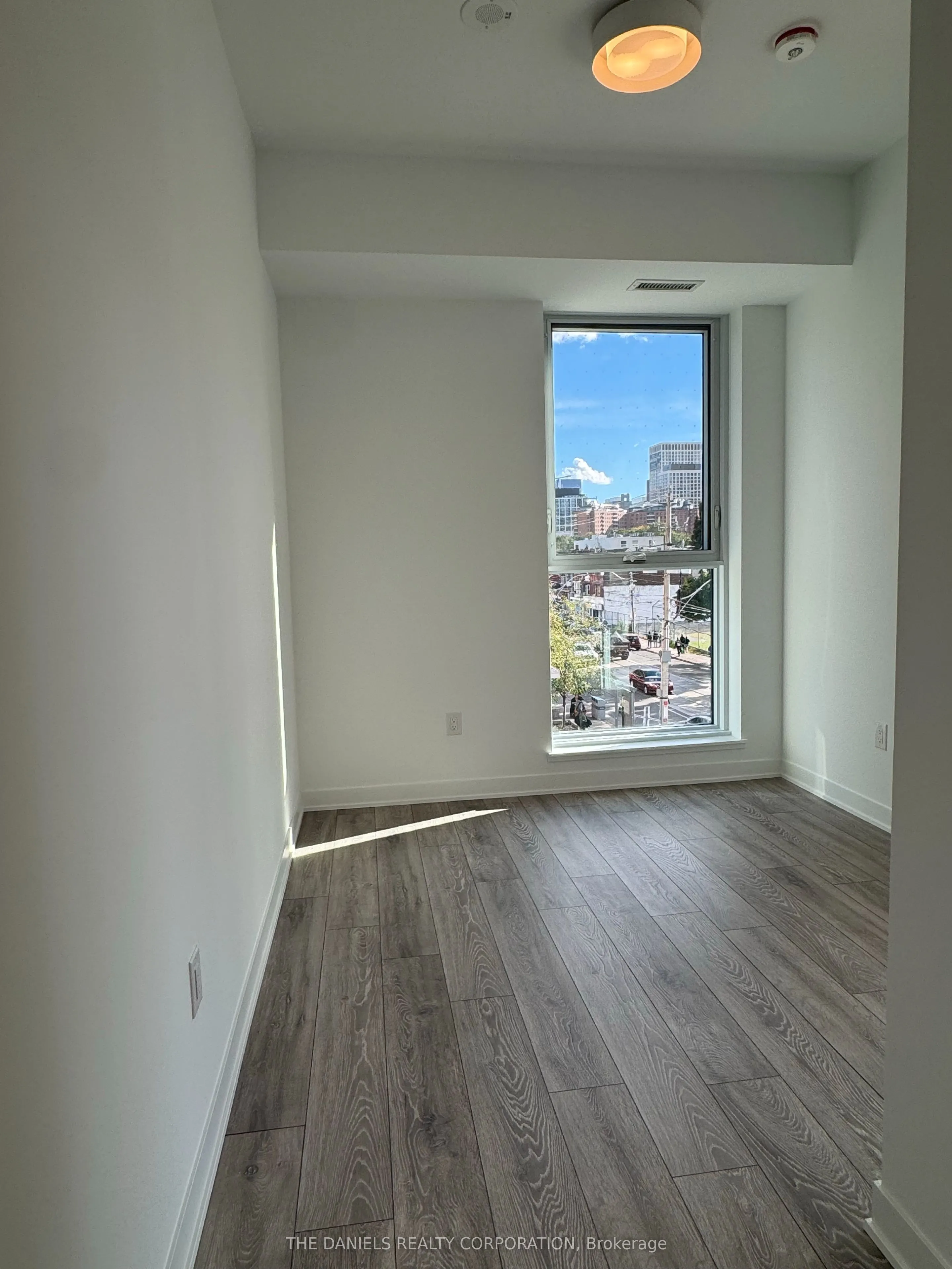 10 Oak Street #217