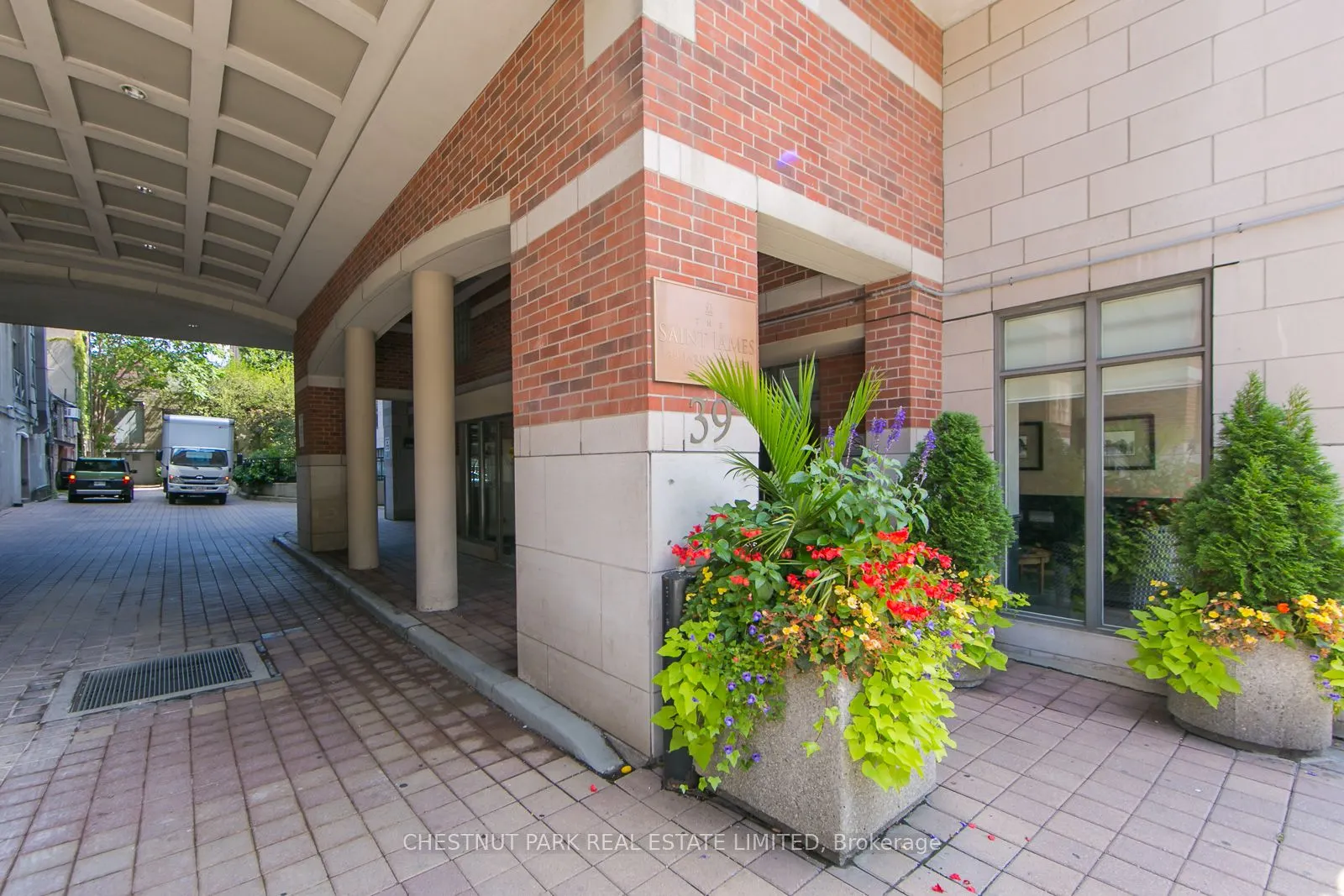 39 Jarvis St Street #307