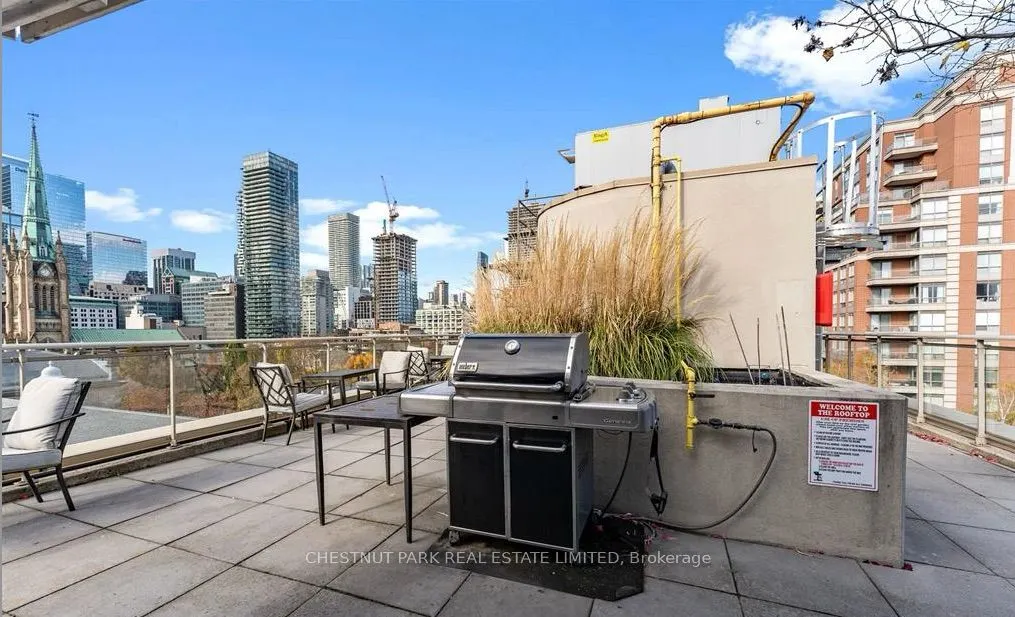 39 Jarvis St Street #307