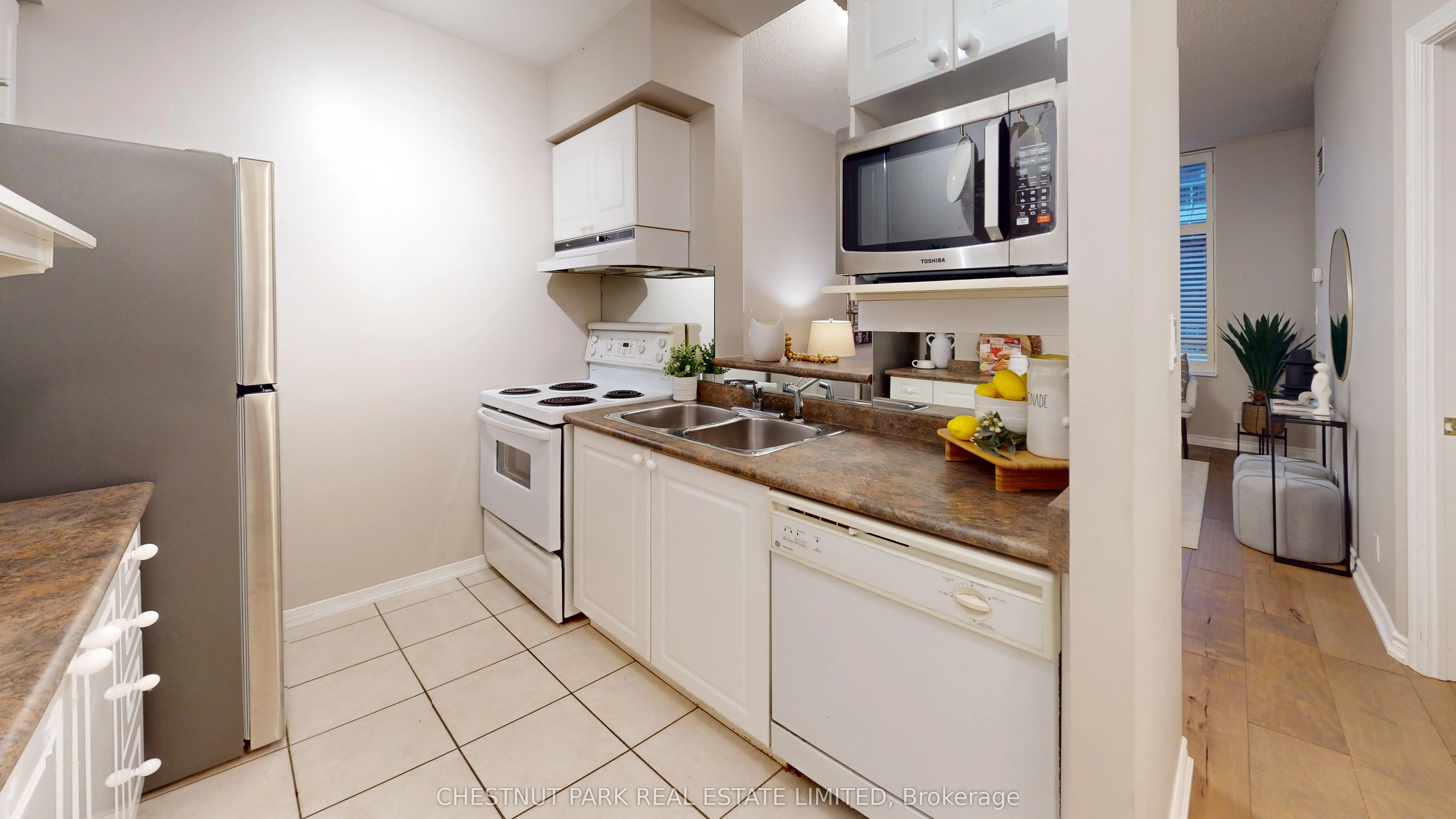 39 Jarvis St Street #307