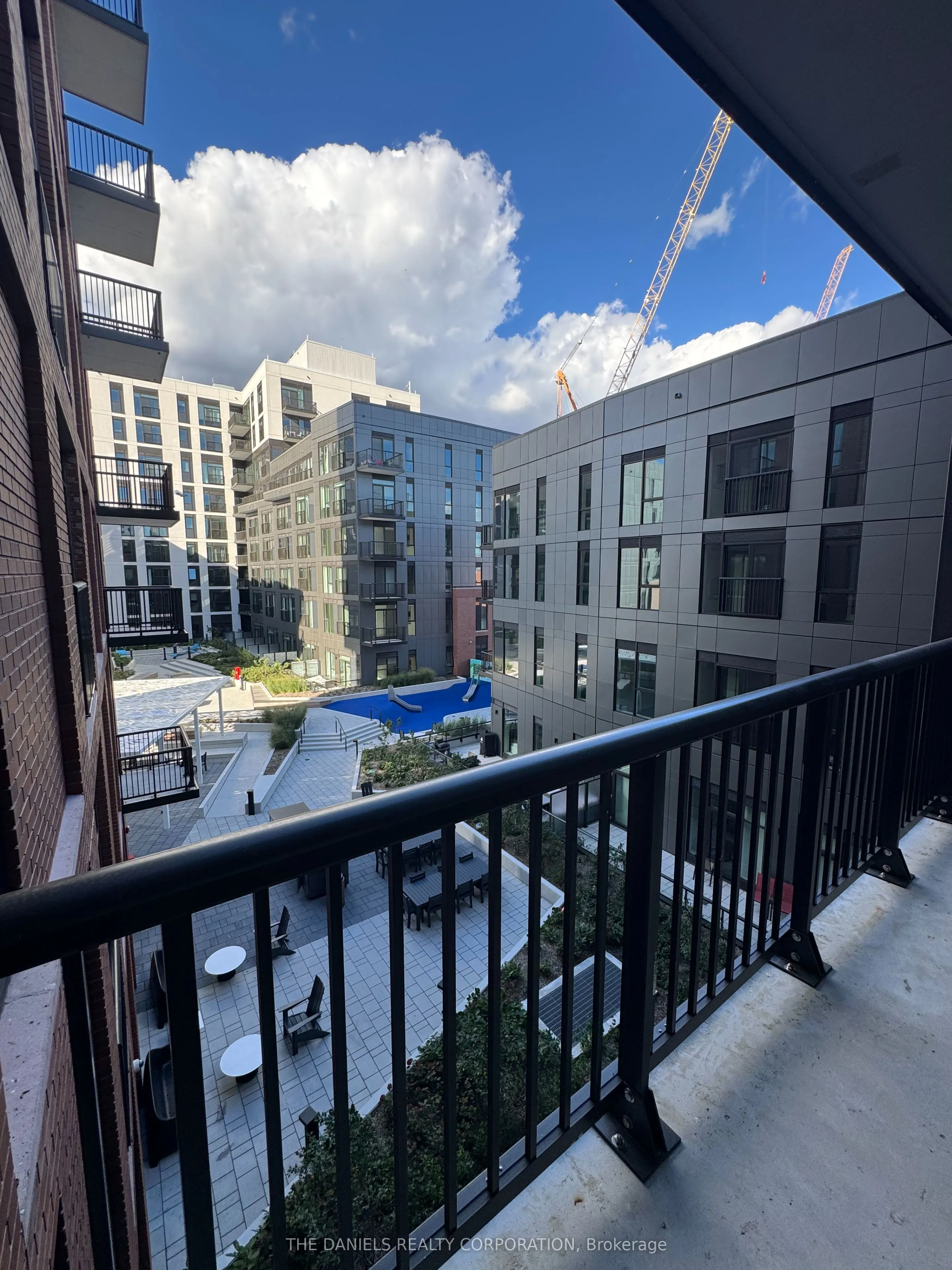 10 Oak Street #401