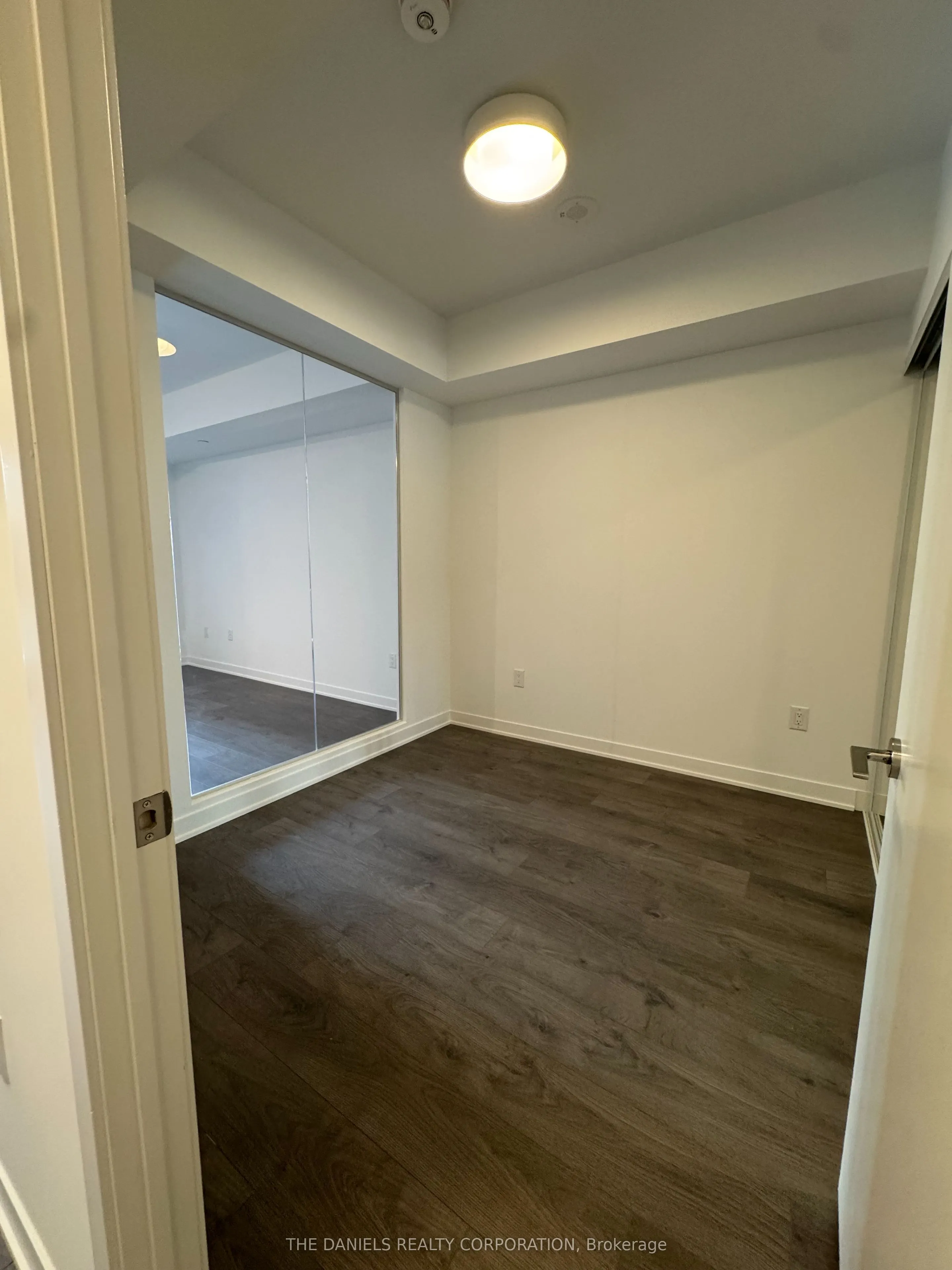 10 Oak Street #401