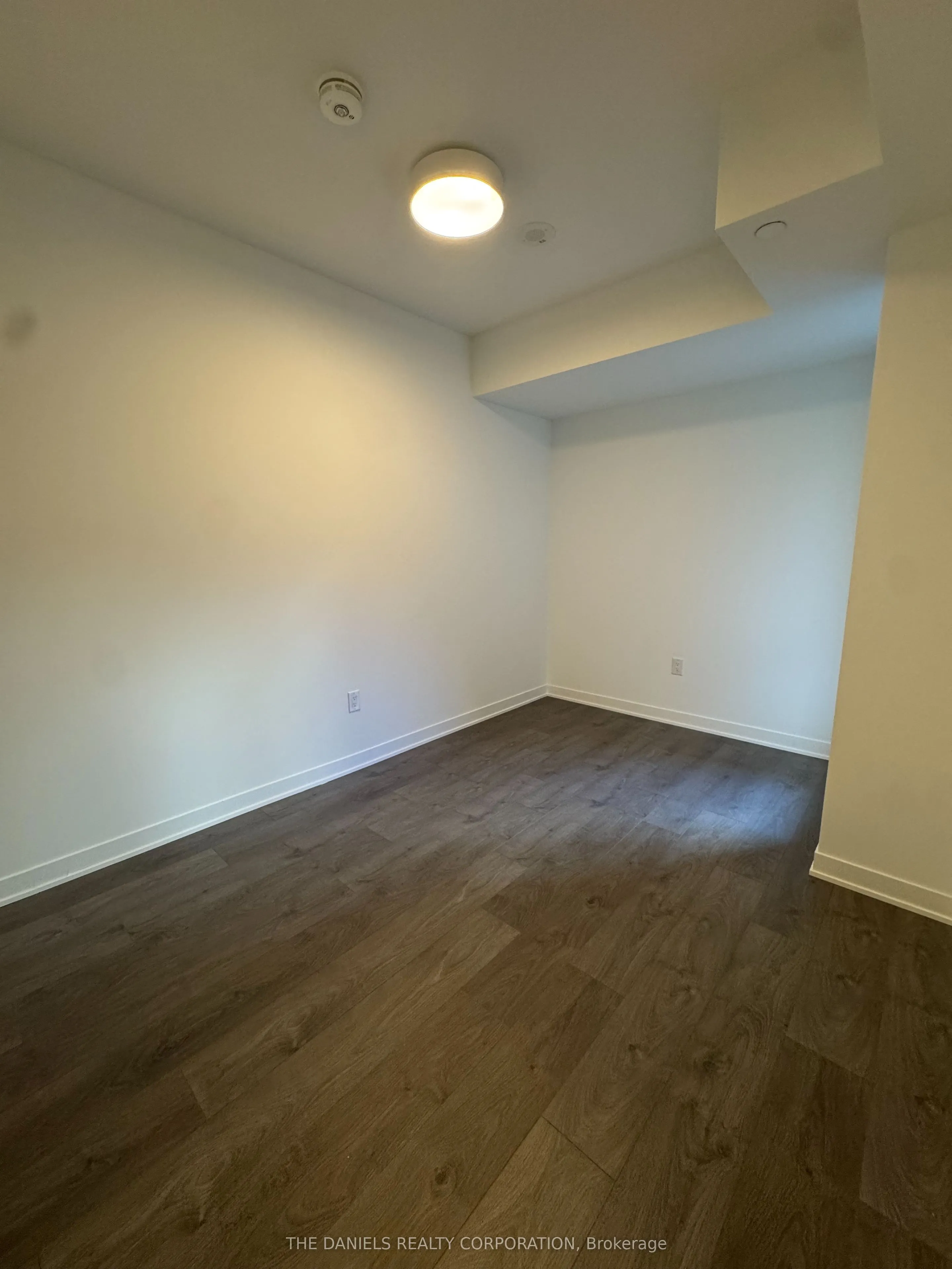 10 Oak Street #401
