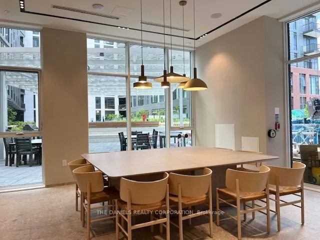 10 Oak Street #401