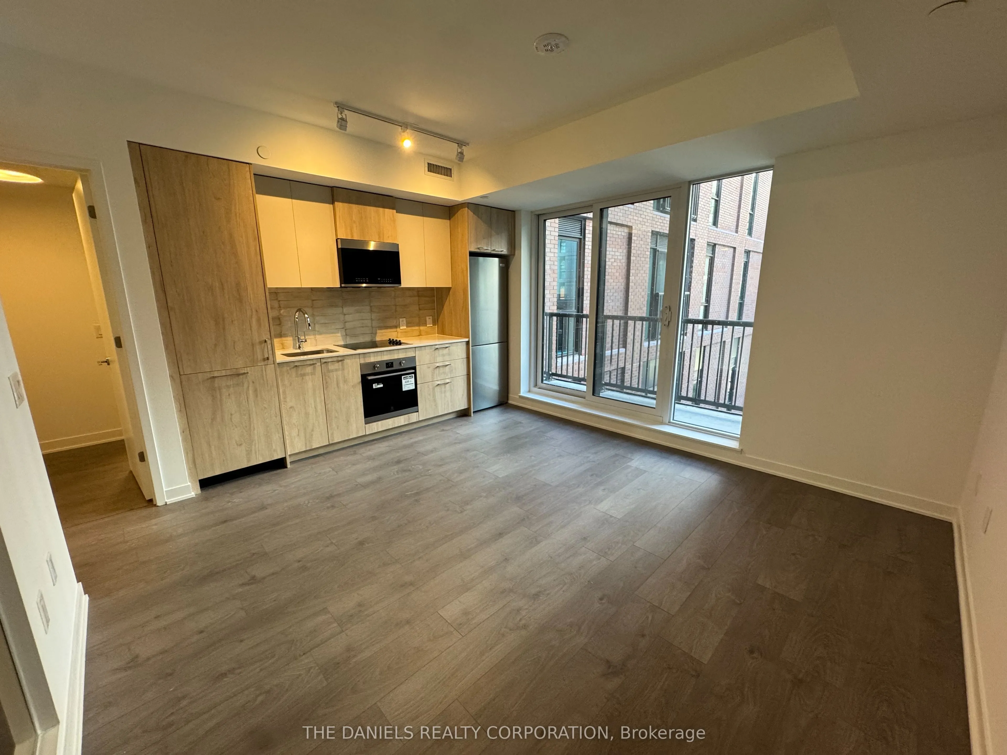 10 Oak Street #401