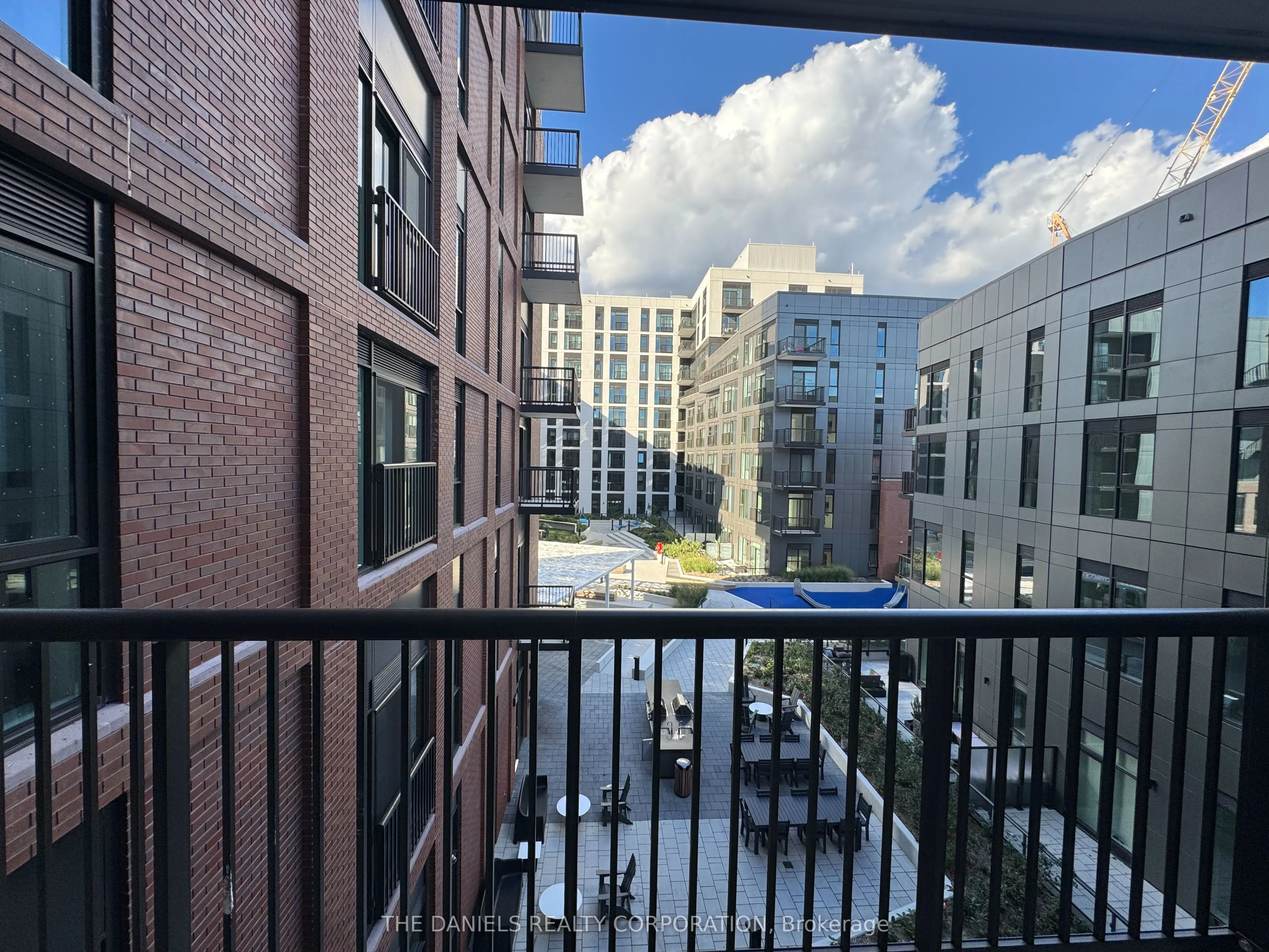 10 Oak Street #401