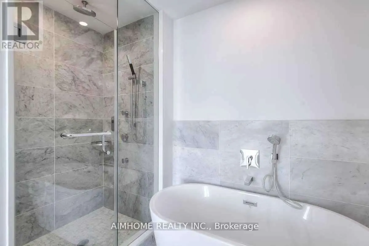 488 University Avenue #2811