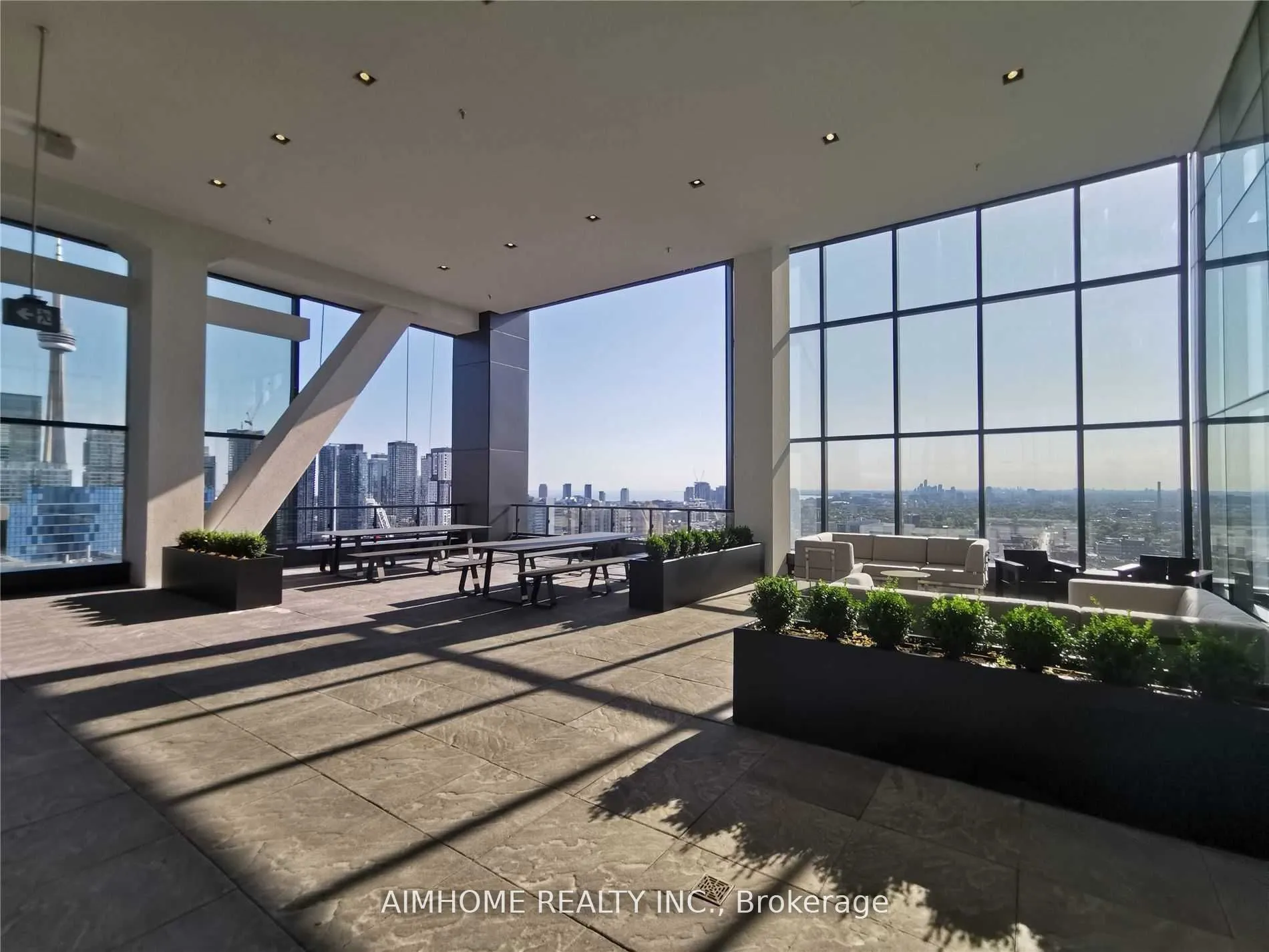 488 University Avenue #2811